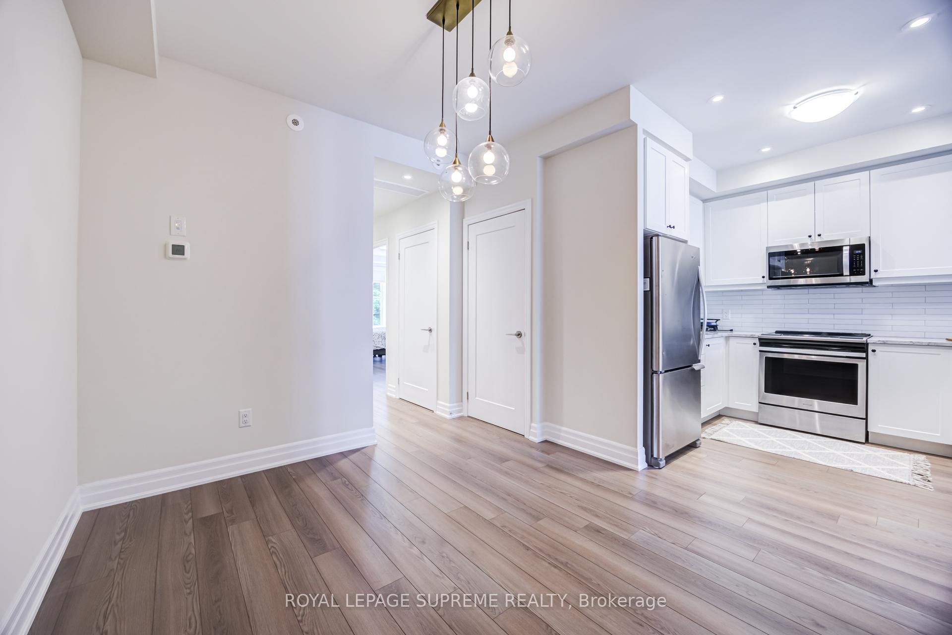 652 Cricklewood Drive 207