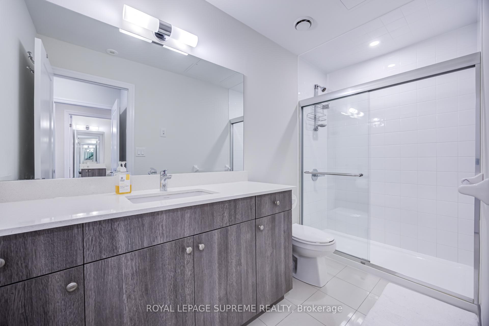 652 Cricklewood Drive 207