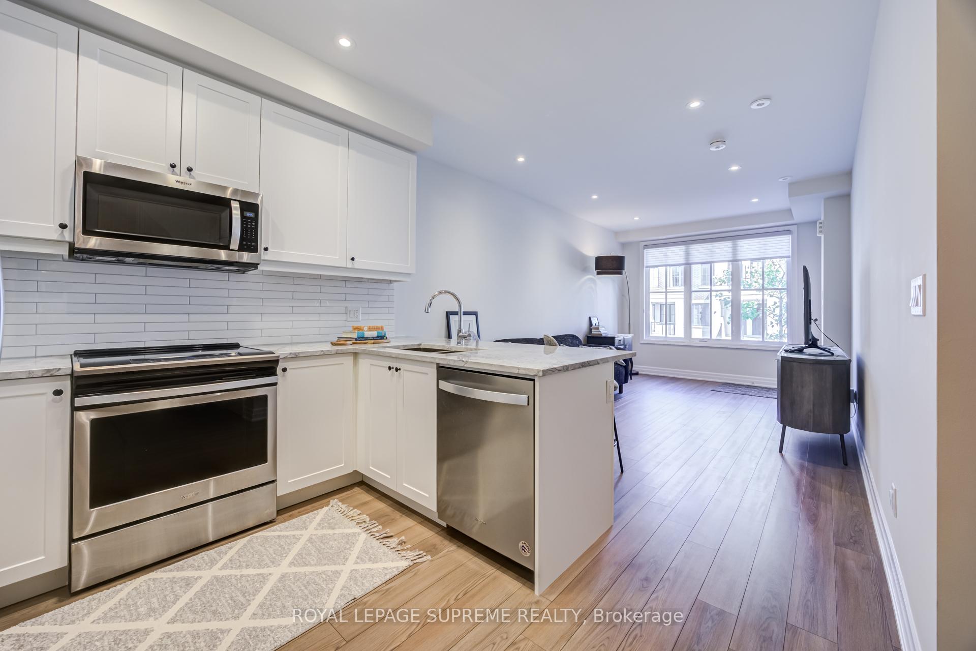 652 Cricklewood Drive 207