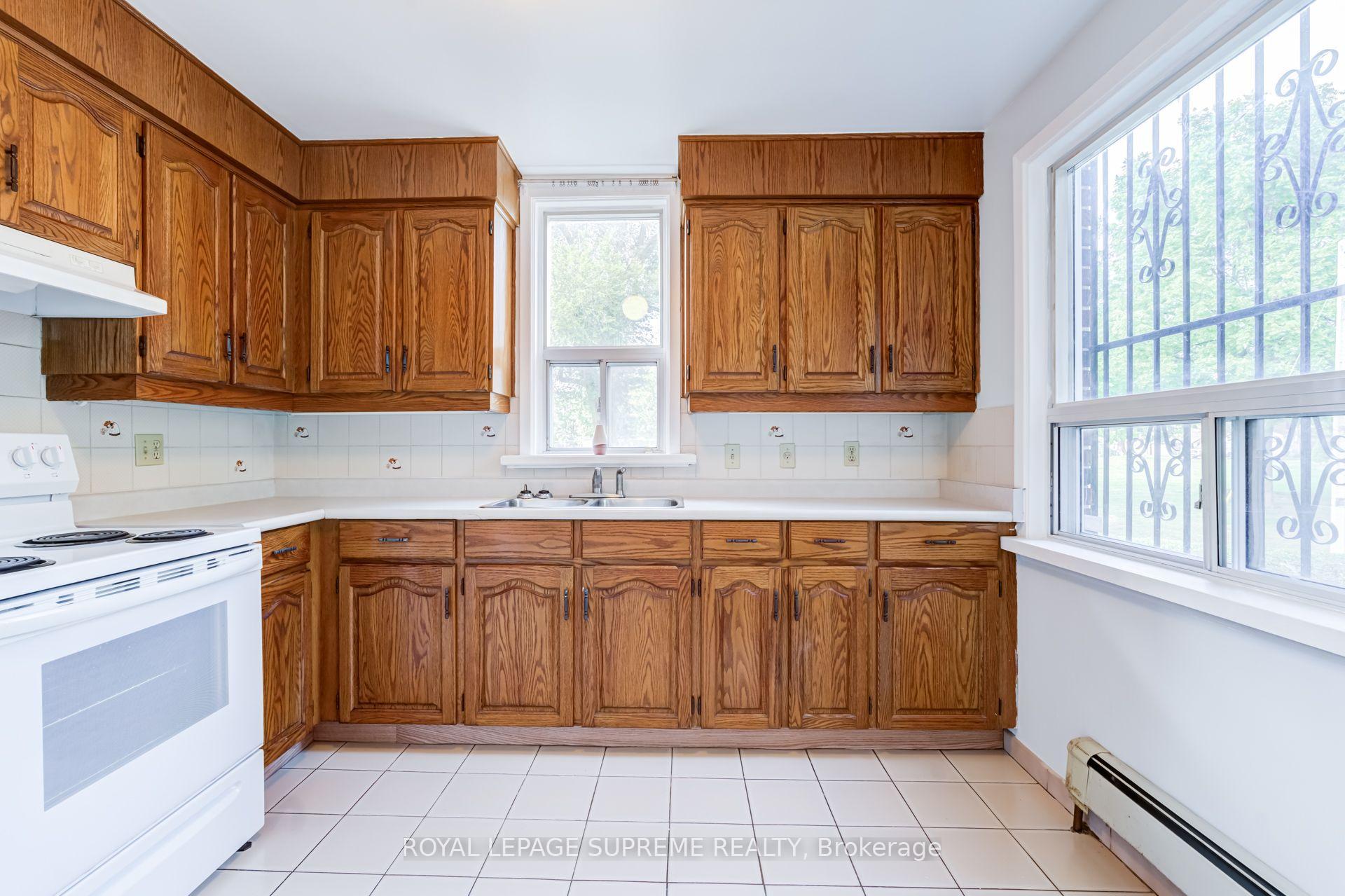 143 Connolly Street 2, Toronto Unit: 2