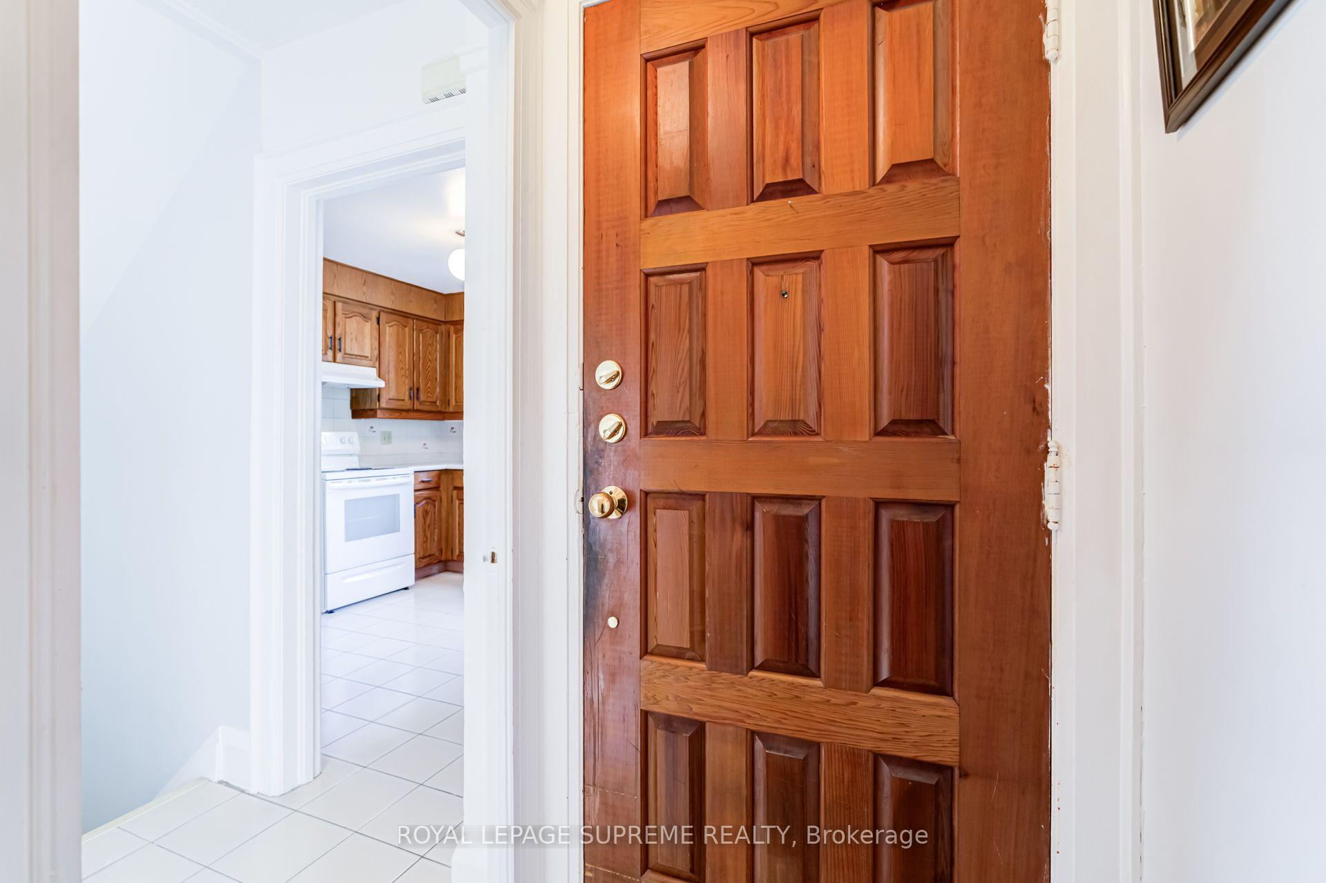 143 Connolly Street 2, Toronto Unit: 2