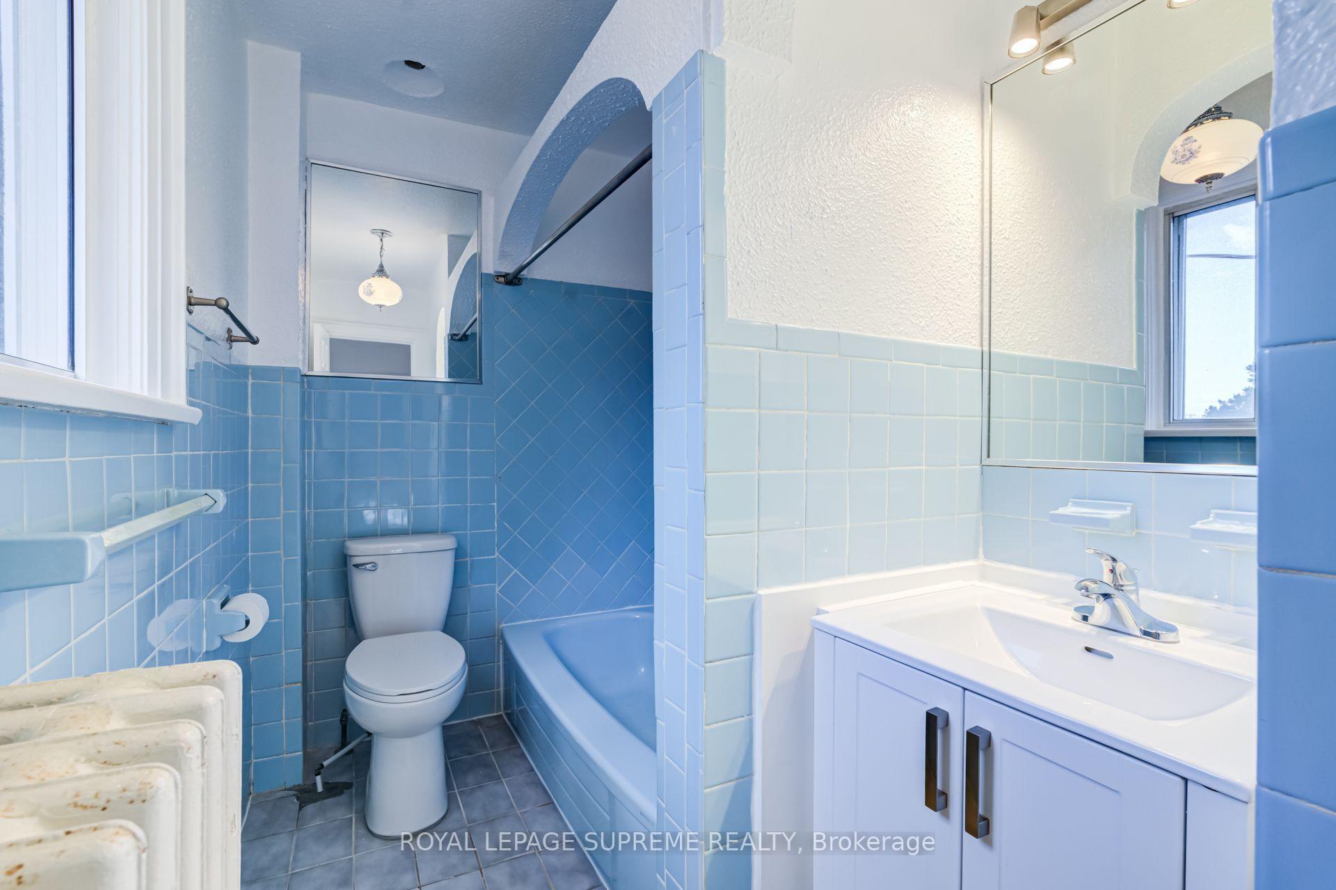 143 Connolly Street 2, Toronto Unit: 2