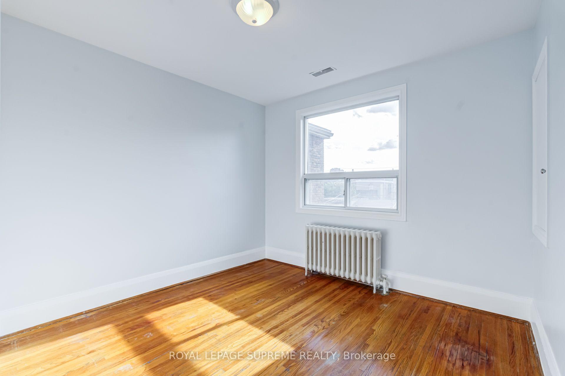 143 Connolly Street 2, Toronto Unit: 2