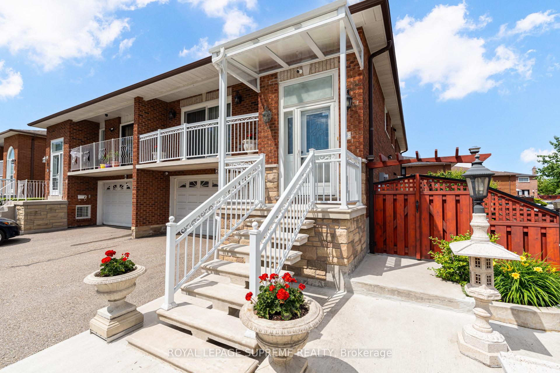 2 Dogleg Court, Toronto