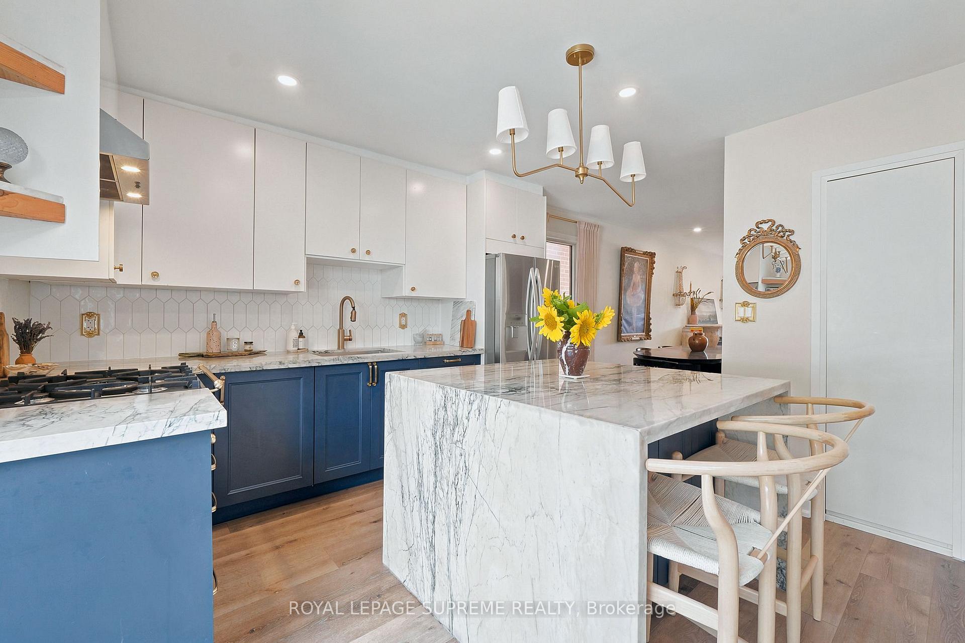 395 McRoberts Avenue, Toronto