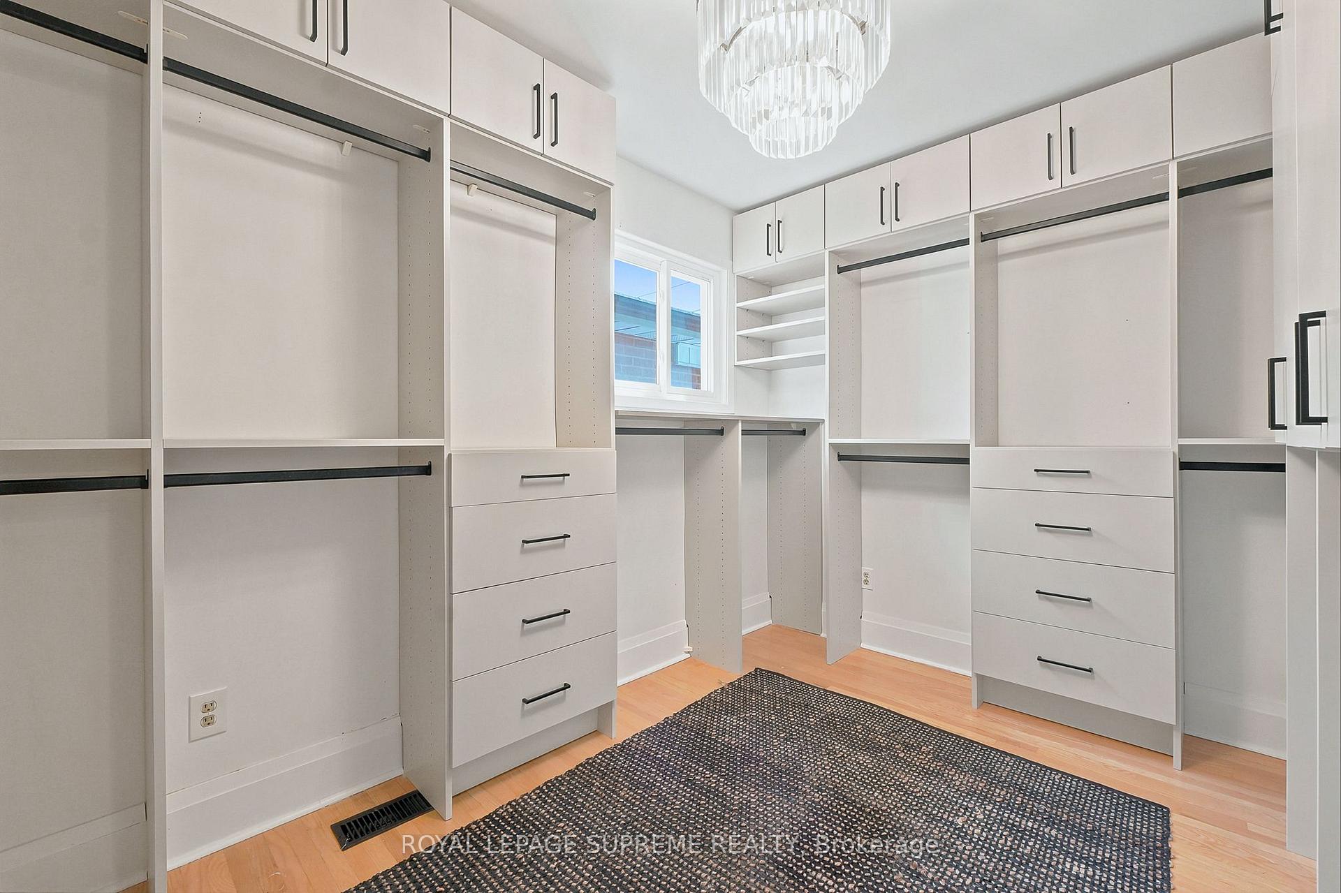 395 McRoberts Avenue, Toronto