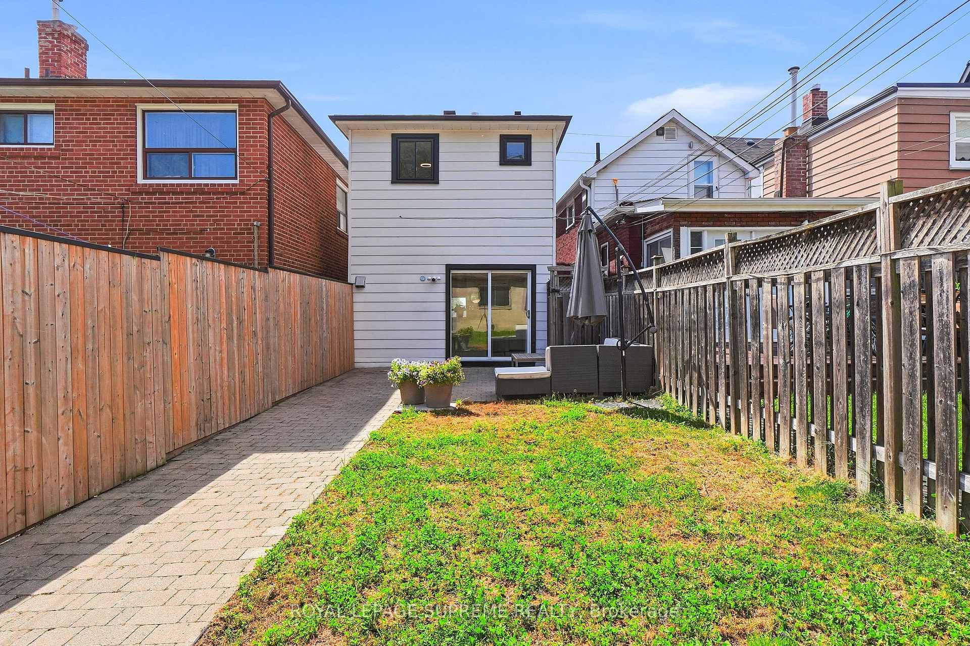 395 McRoberts Avenue, Toronto