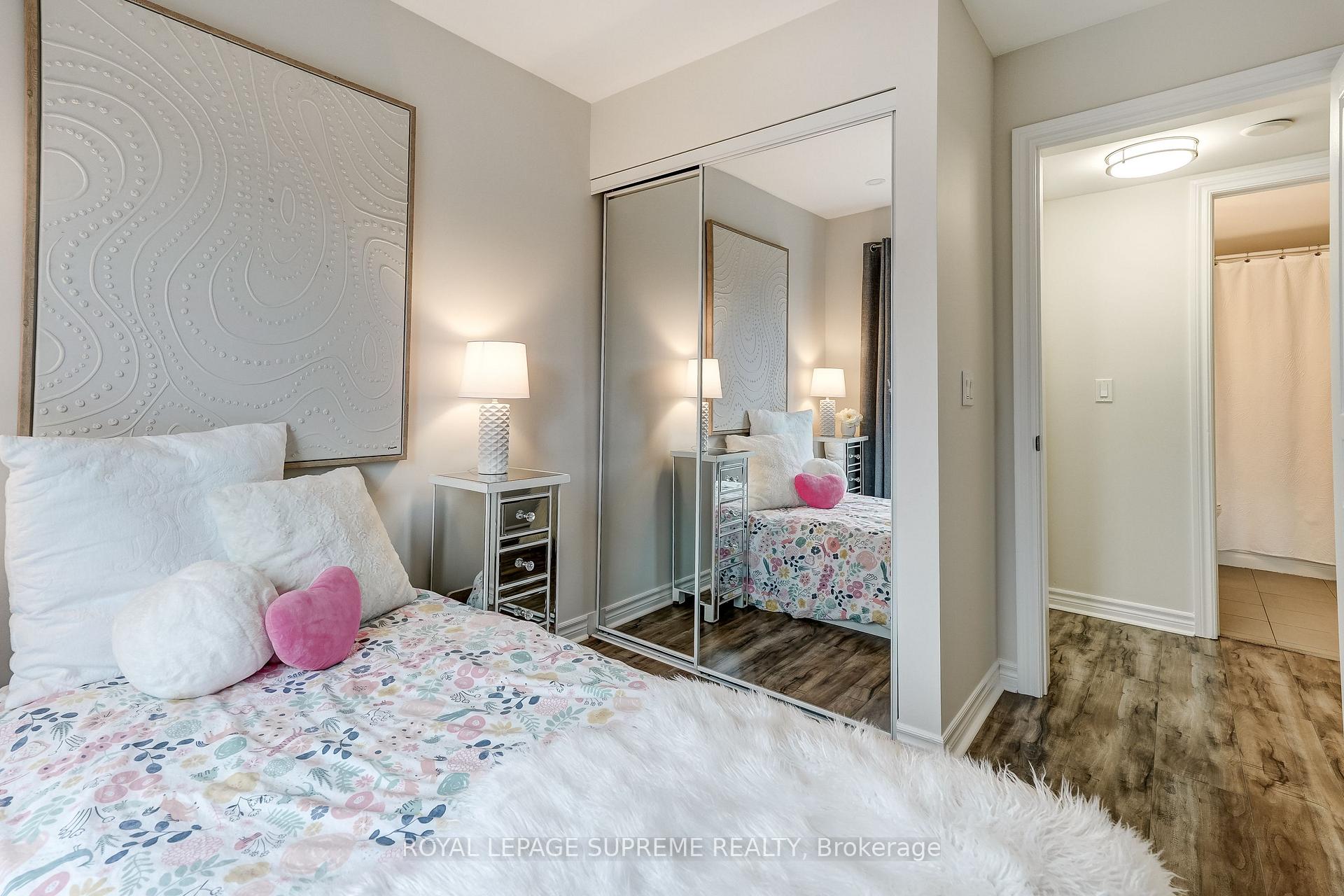 70 Eastwood Park Garden 36, Toronto Unit: 36