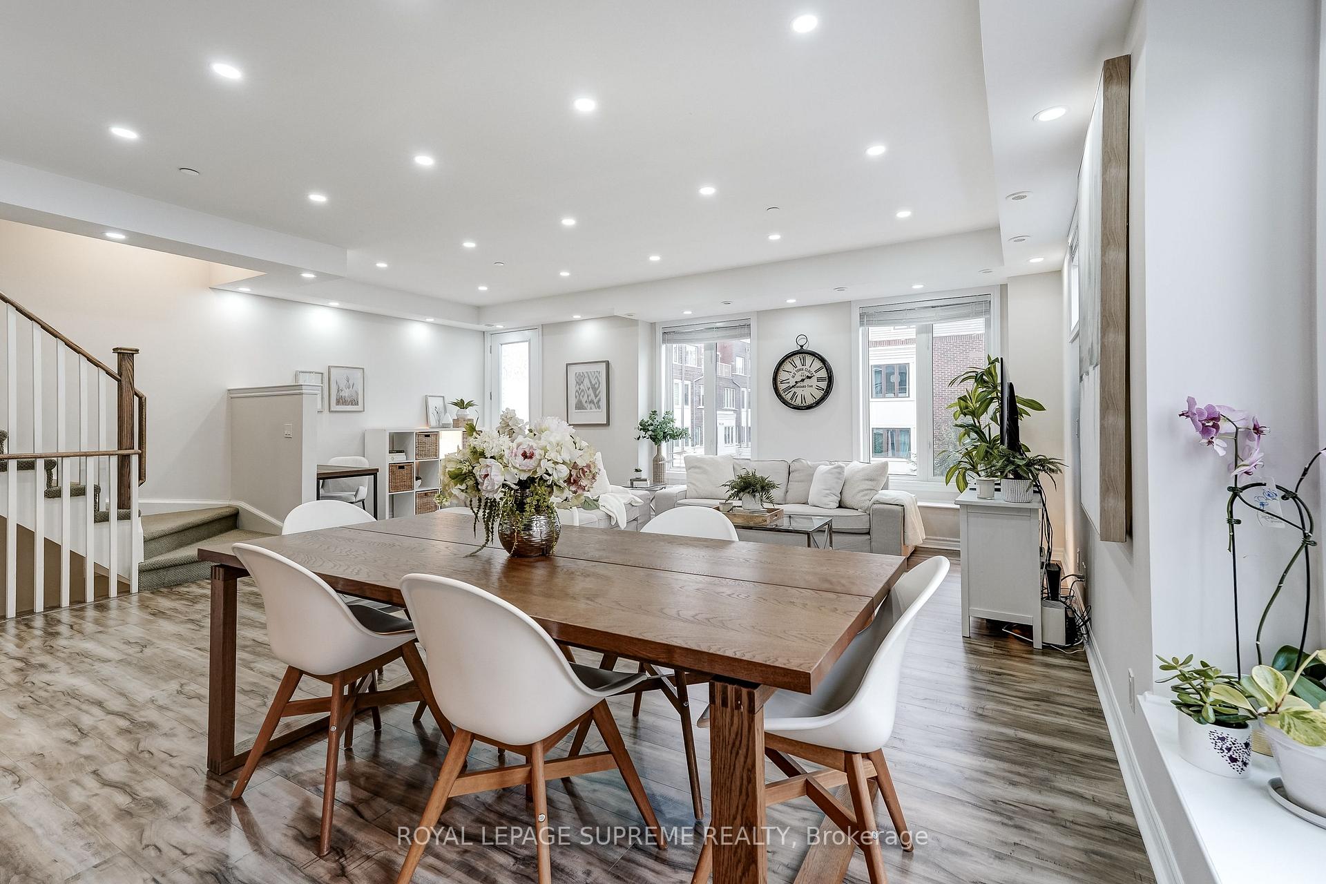 70 Eastwood Park Garden 36, Toronto Unit: 36