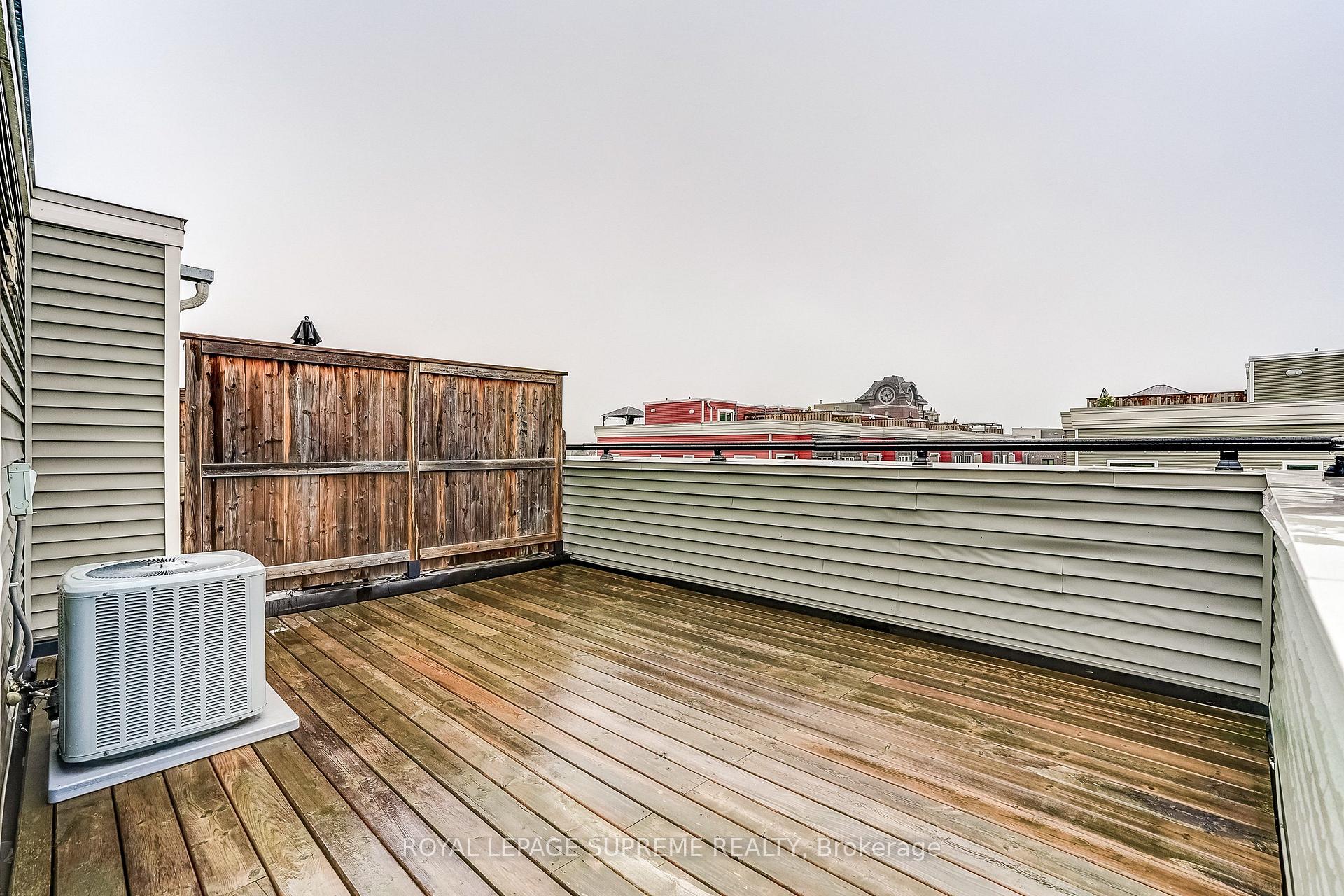 70 Eastwood Park Garden 36, Toronto Unit: 36