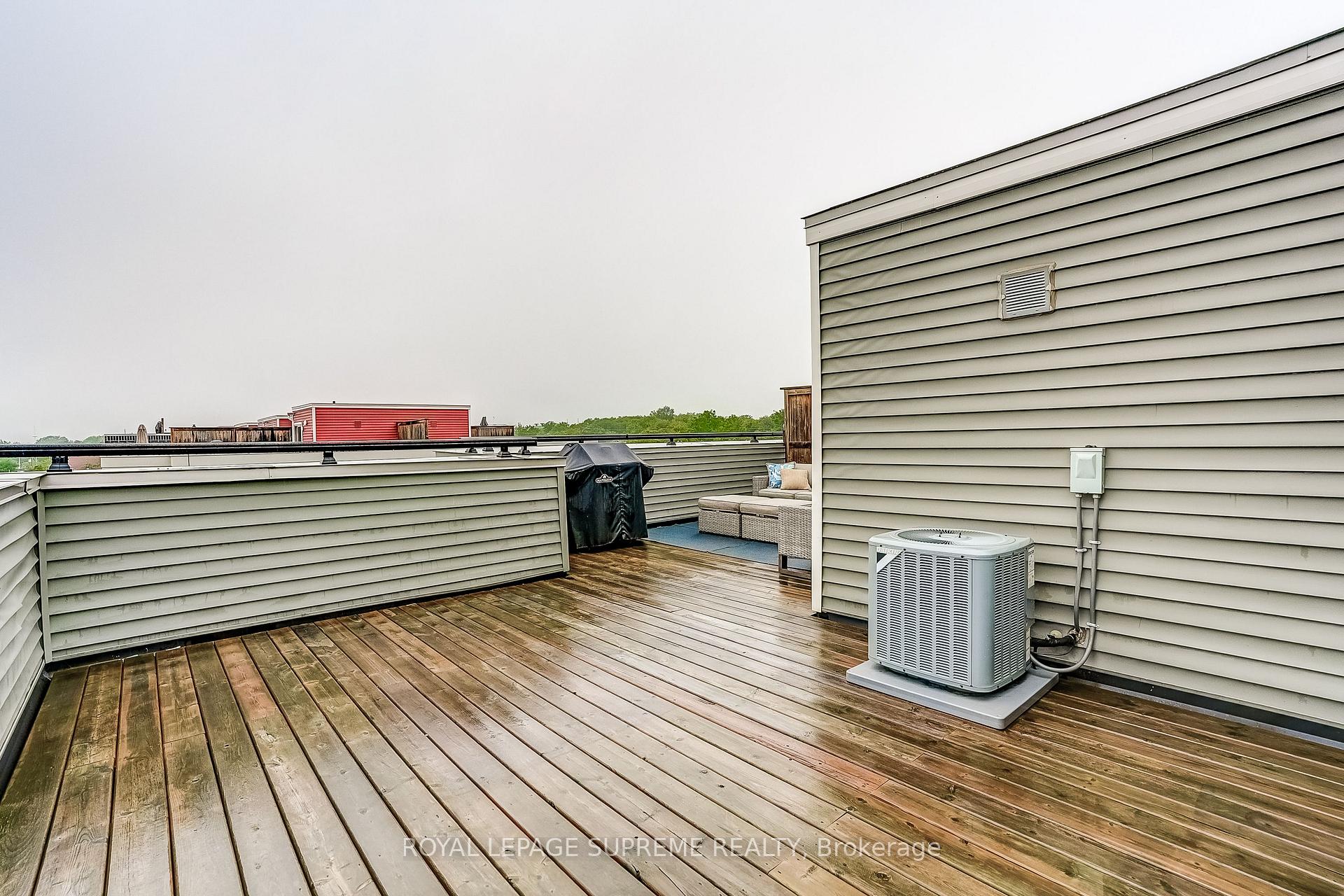 70 Eastwood Park Garden 36, Toronto Unit: 36