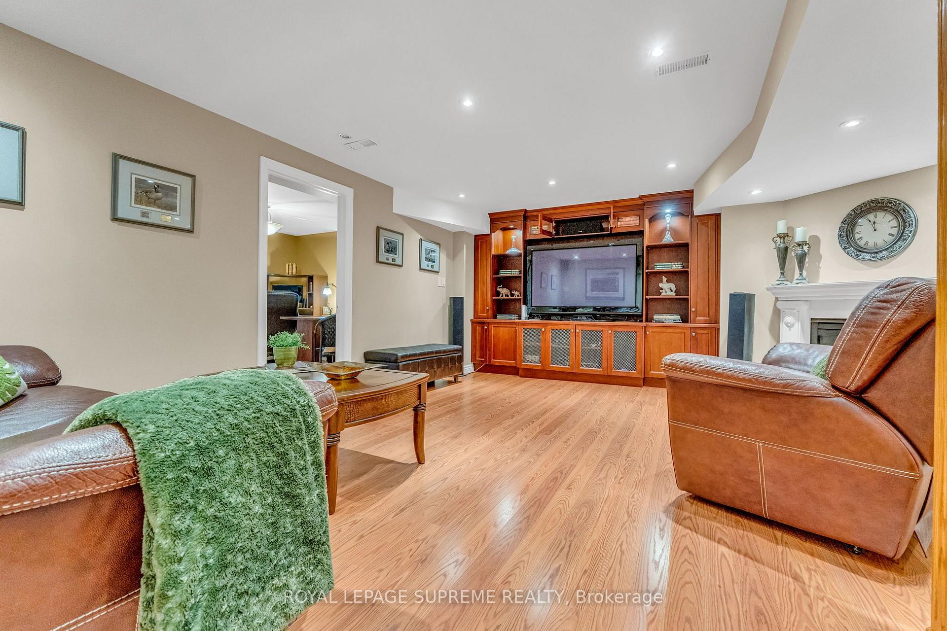 2819 Duncairn Drive