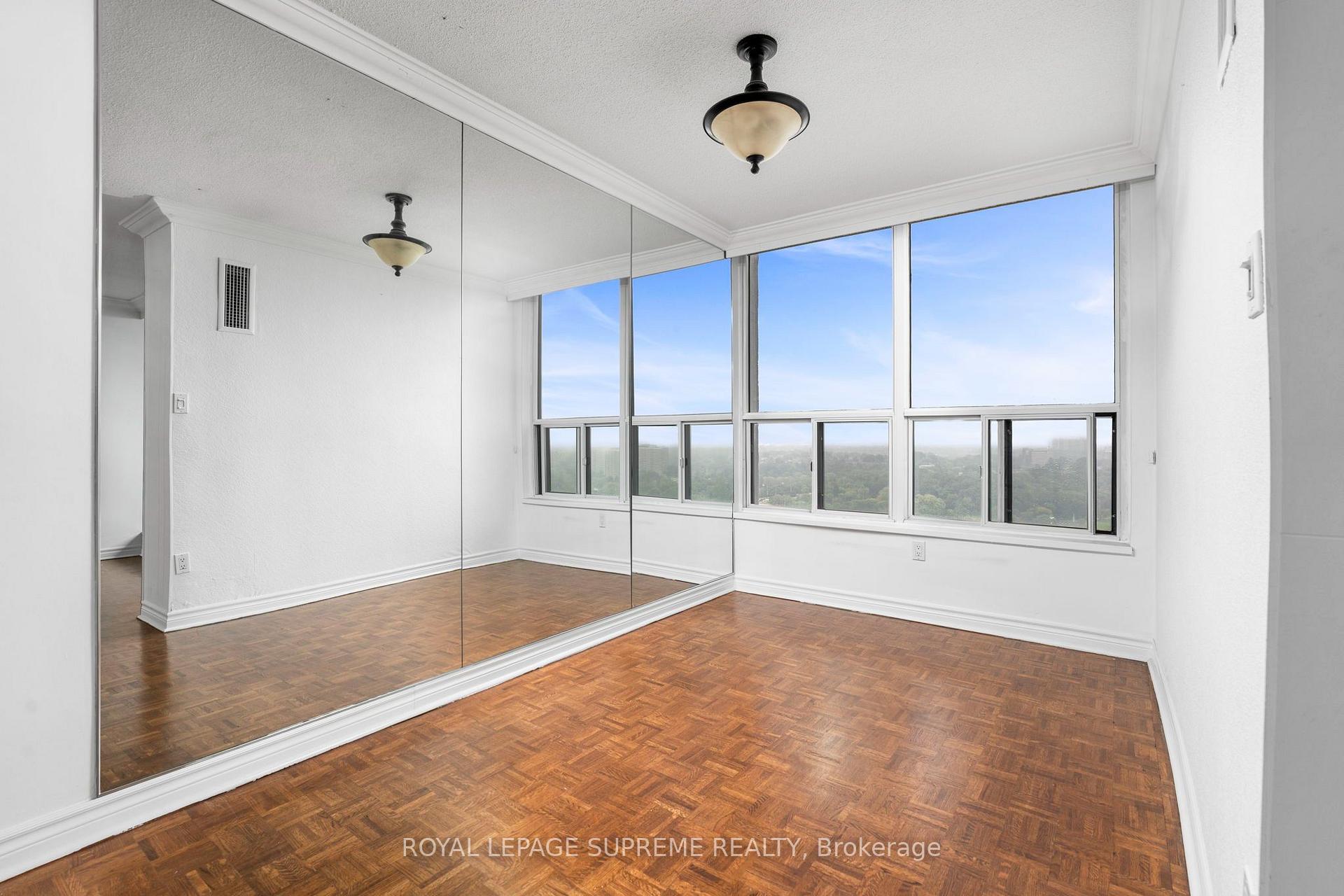 85 Emmett Avenue 2409, Toronto Unit: 2409