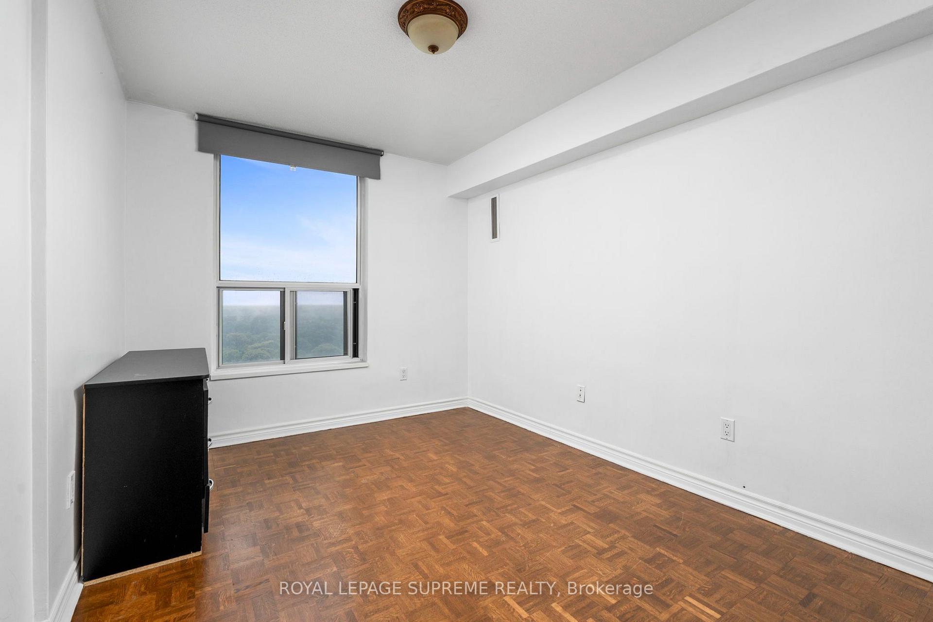 85 Emmett Avenue 2409, Toronto Unit: 2409