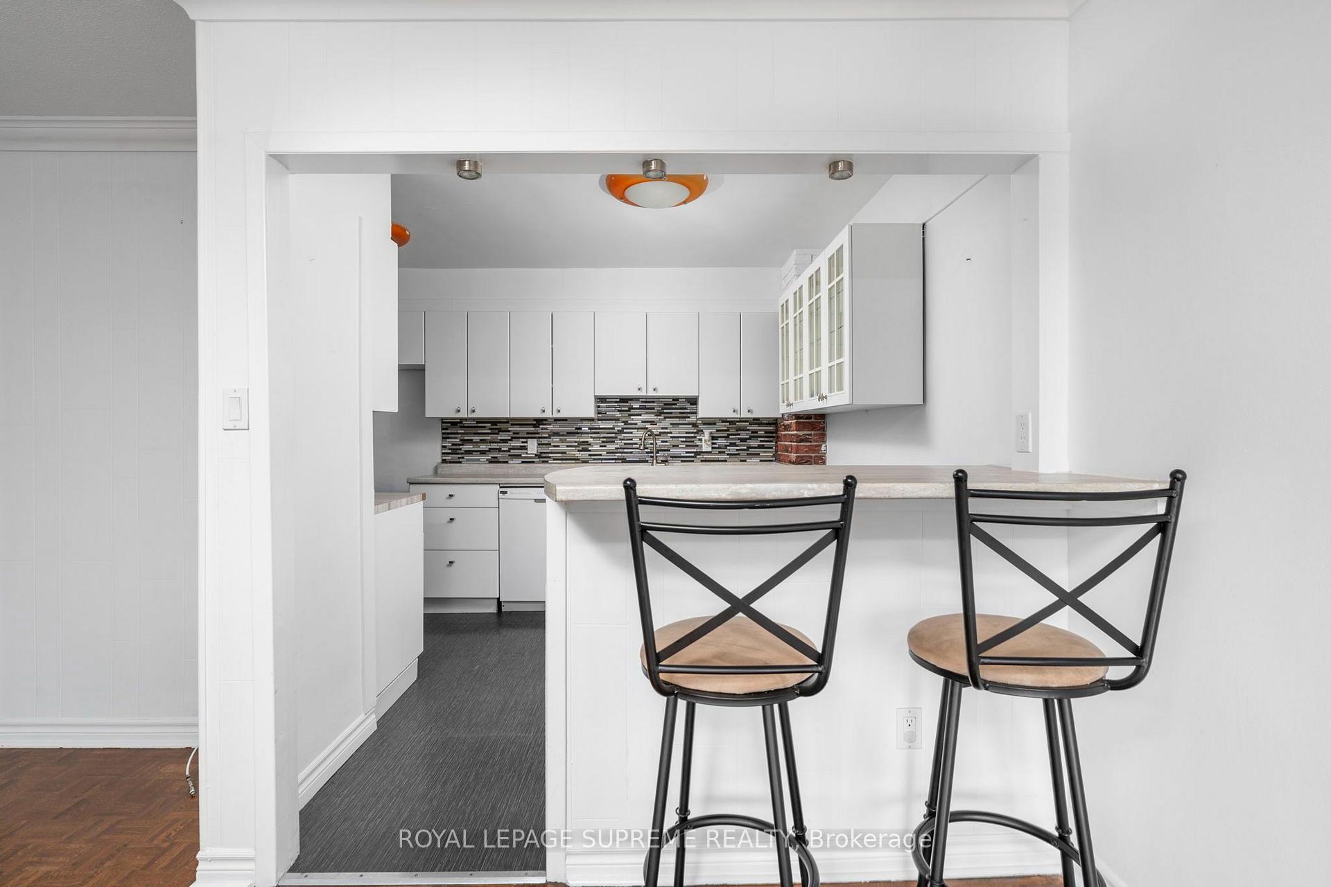 85 Emmett Avenue 2409, Toronto Unit: 2409