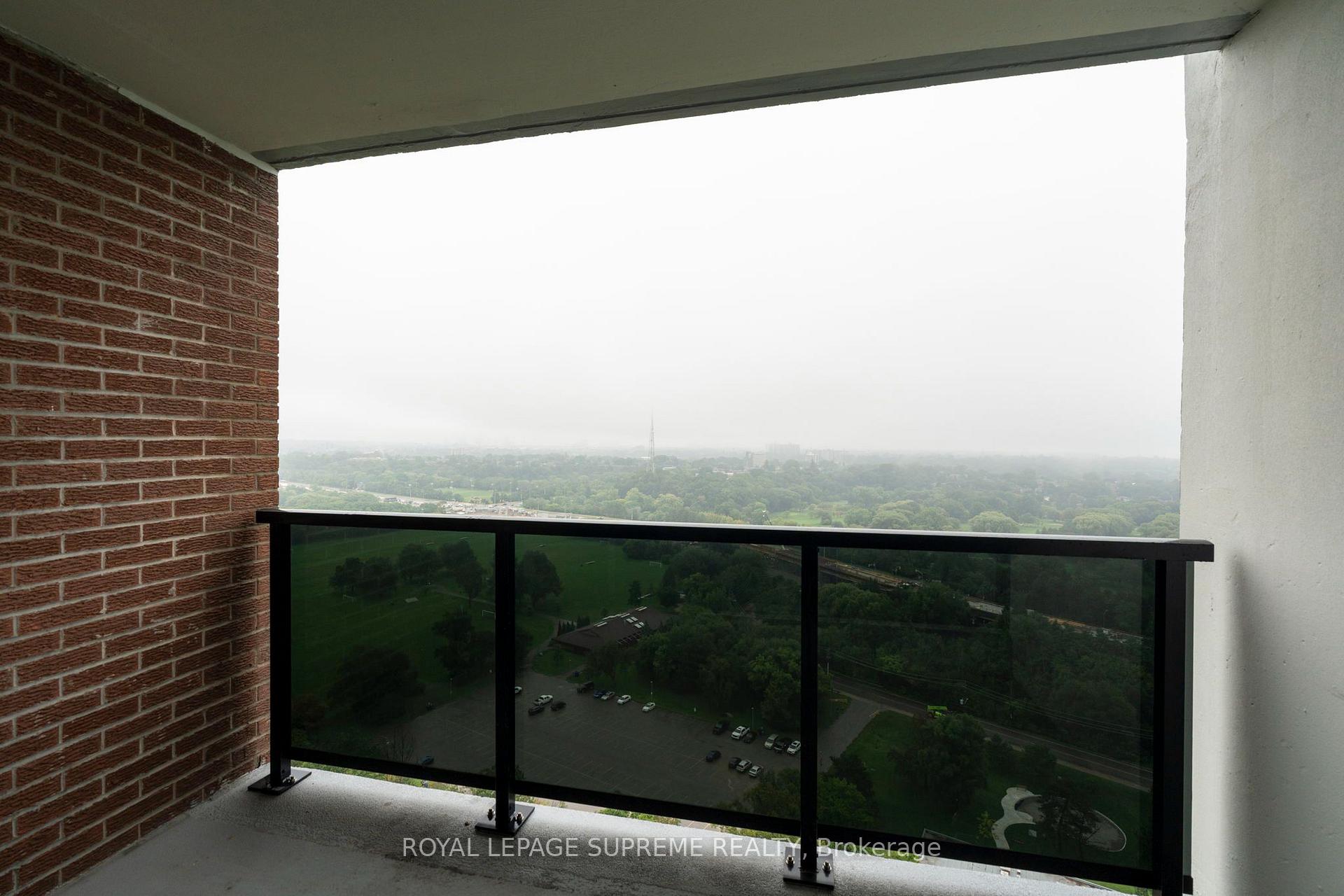 85 Emmett Avenue 2409, Toronto Unit: 2409