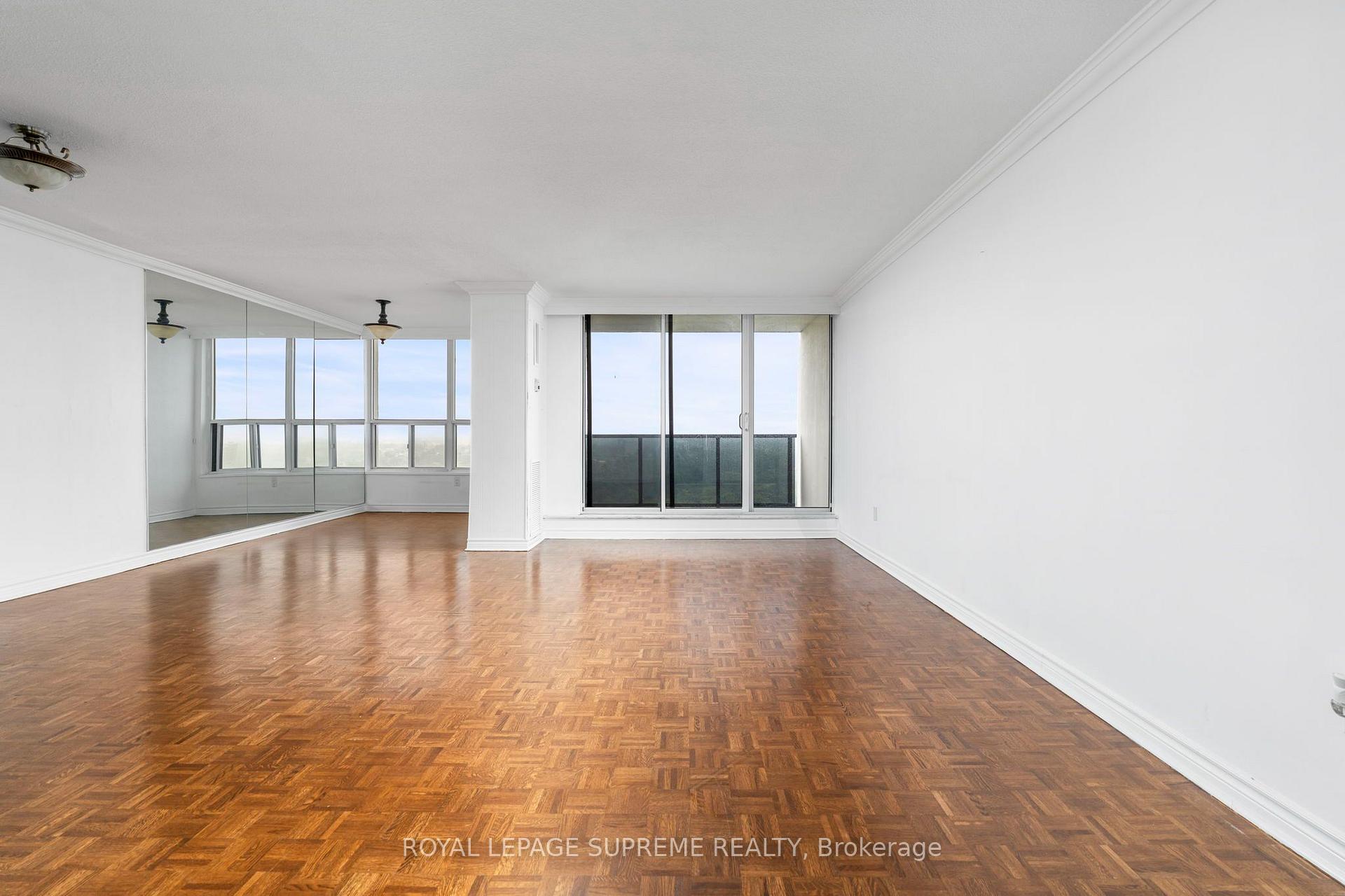 85 Emmett Avenue 2409, Toronto Unit: 2409