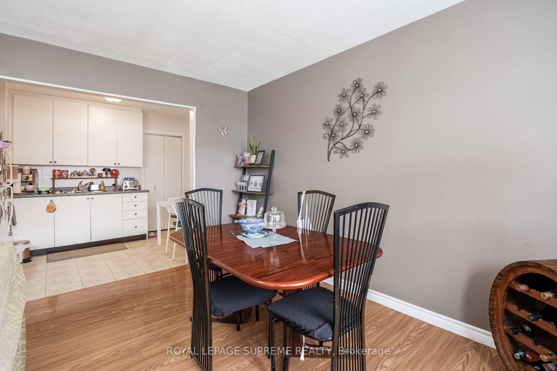 1671 St Clair Avenue W, Toronto