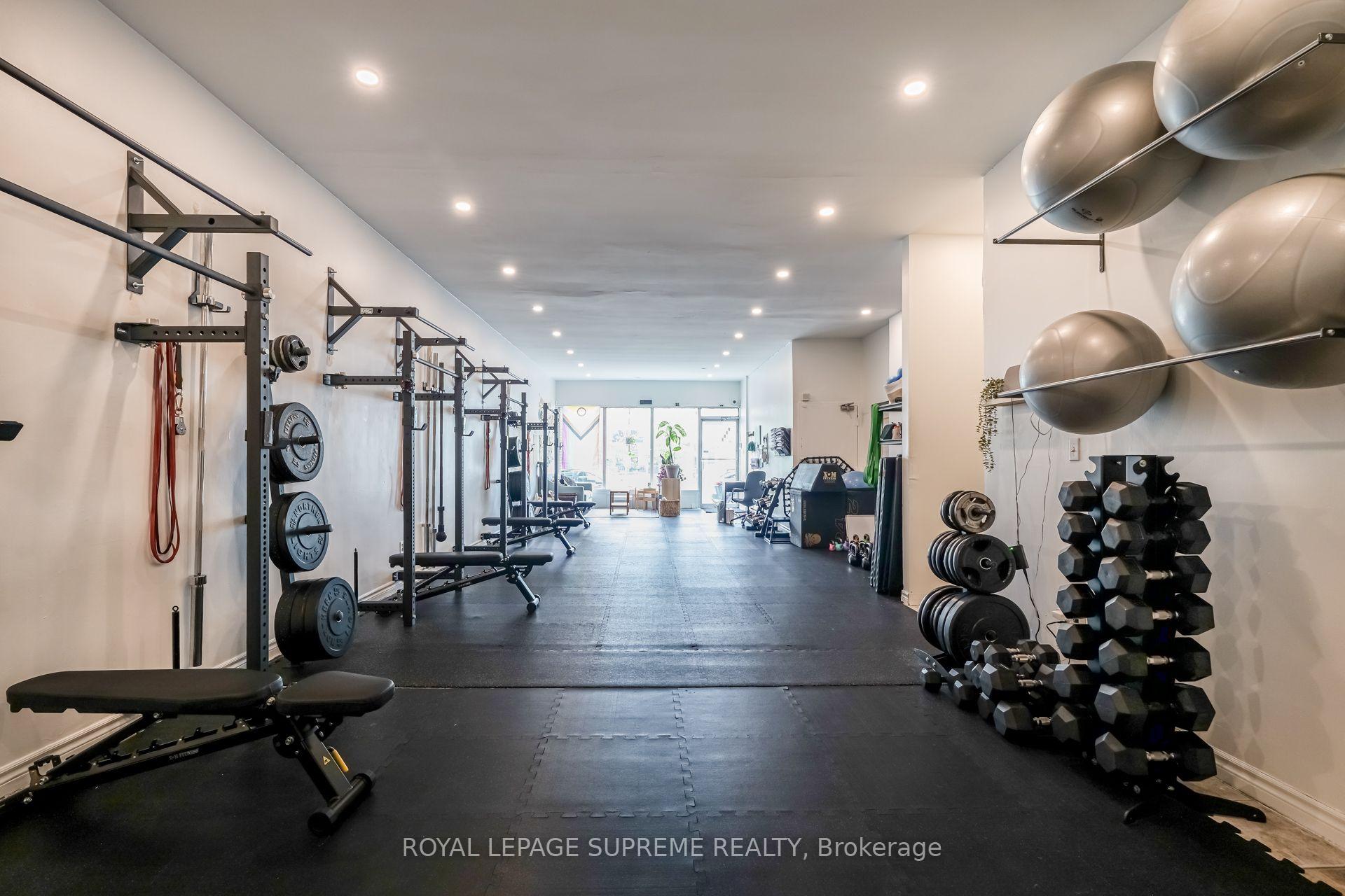 1671 St Clair Avenue W, Toronto