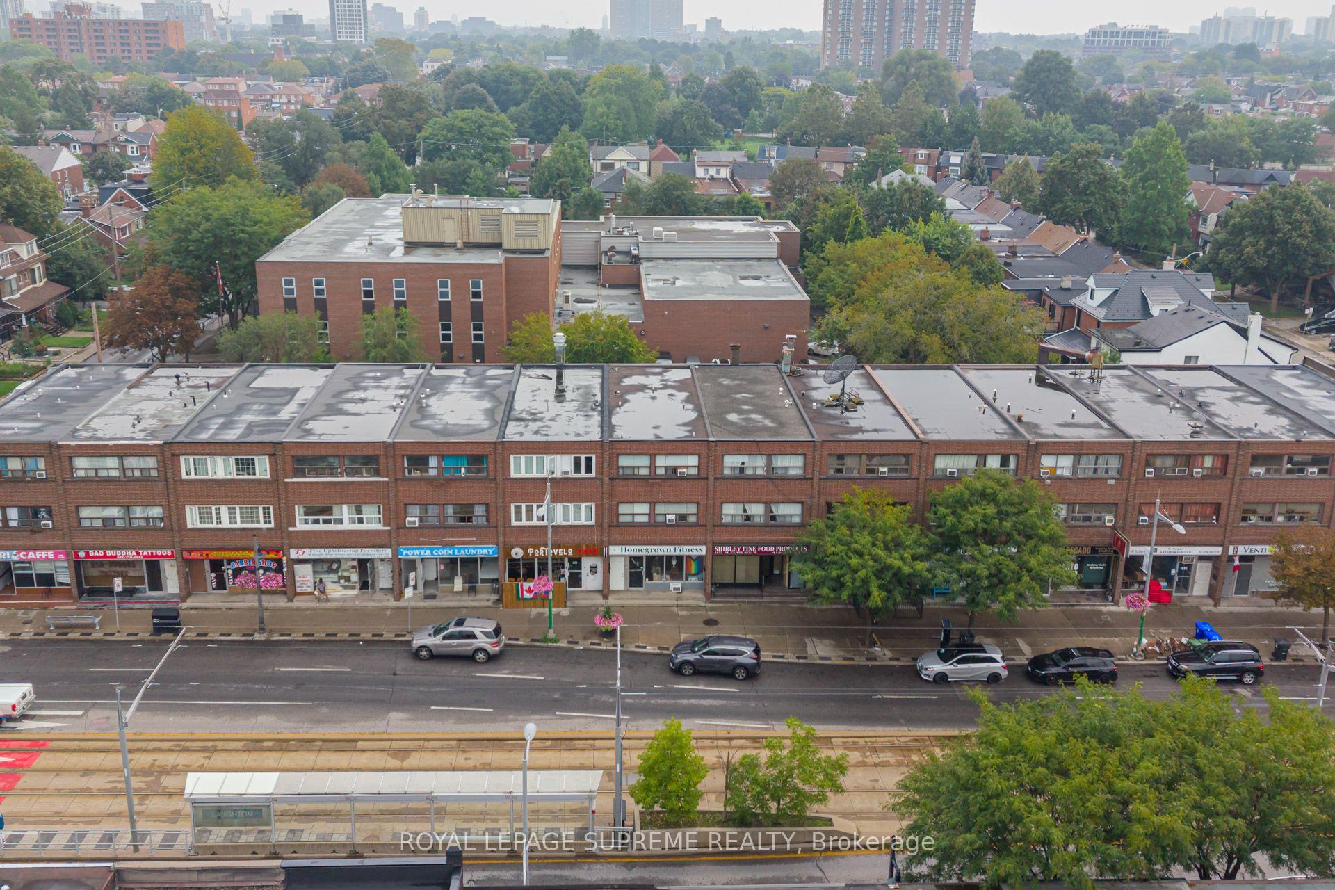 1671 St Clair Avenue W, Toronto