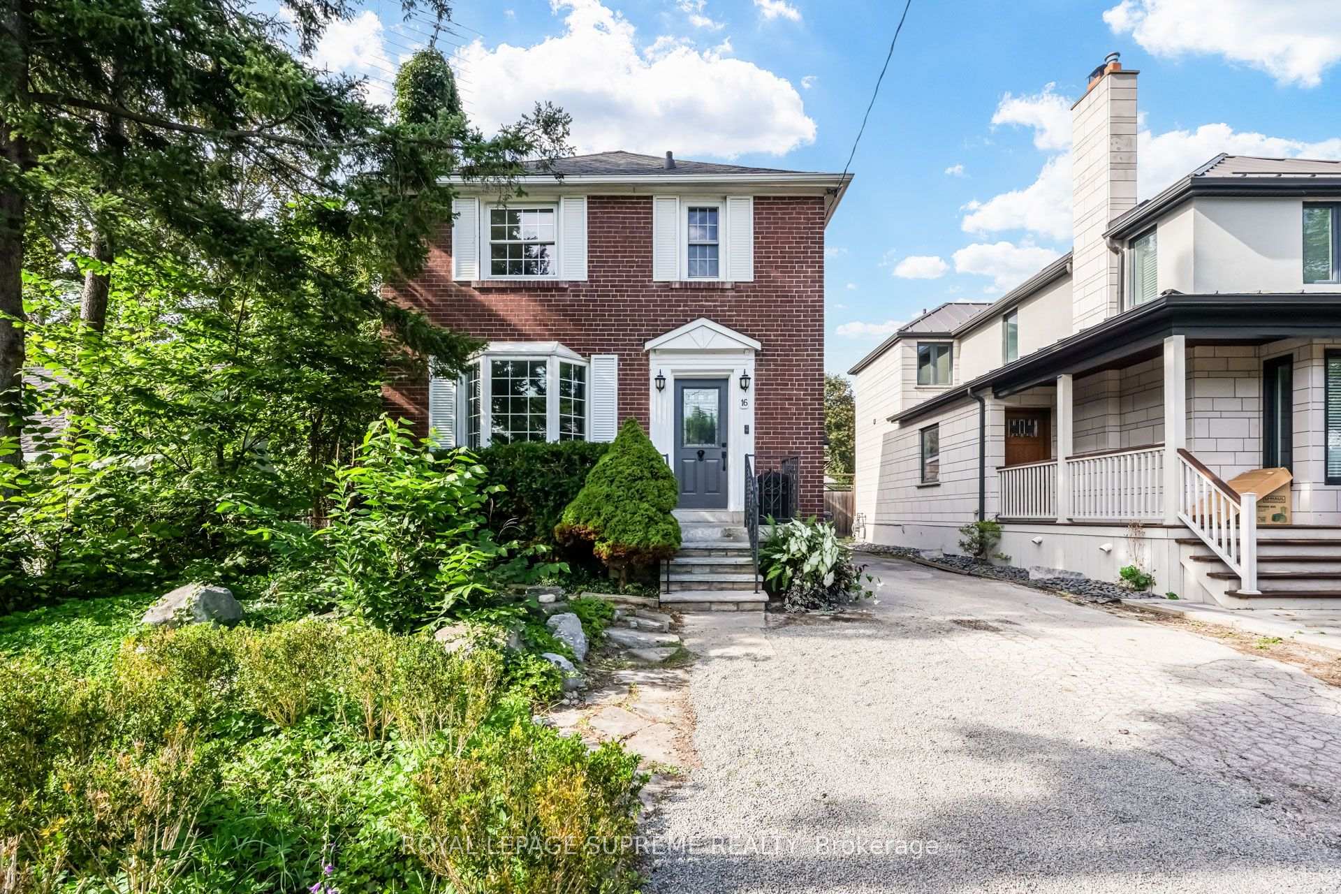 16 City Road, Toronto