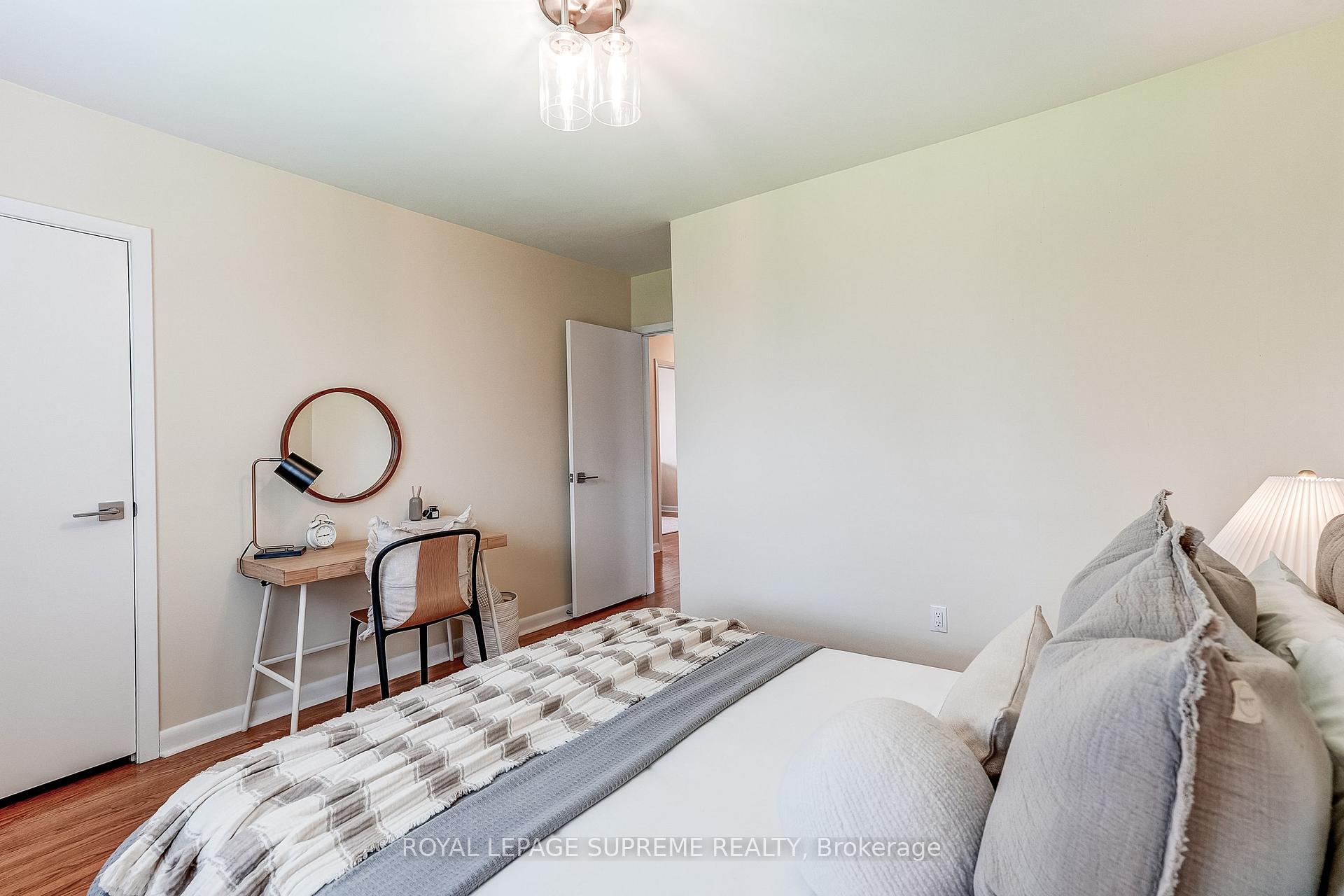 100 Summitcrest Drive, Toronto