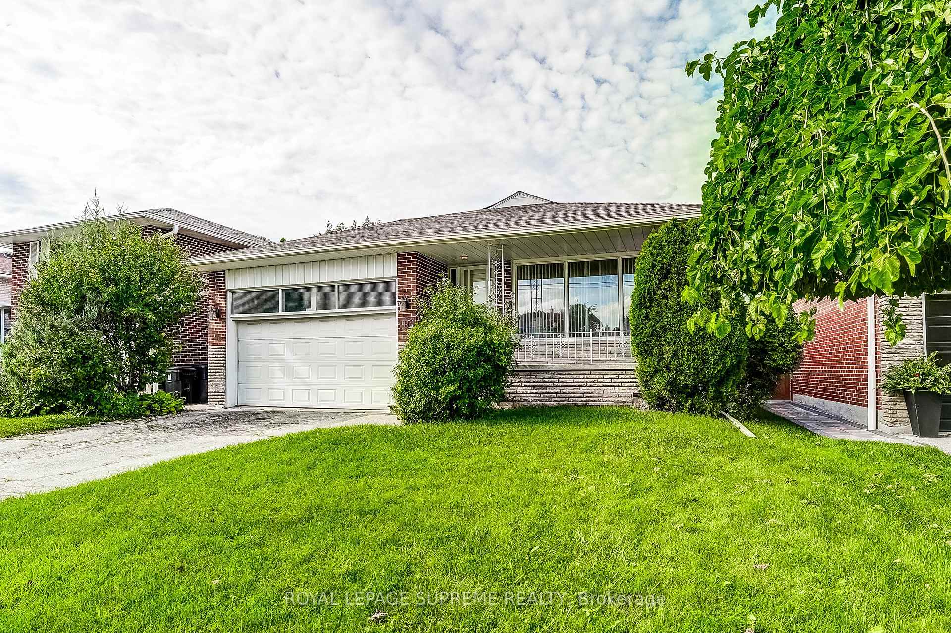 100 Summitcrest Drive, Toronto