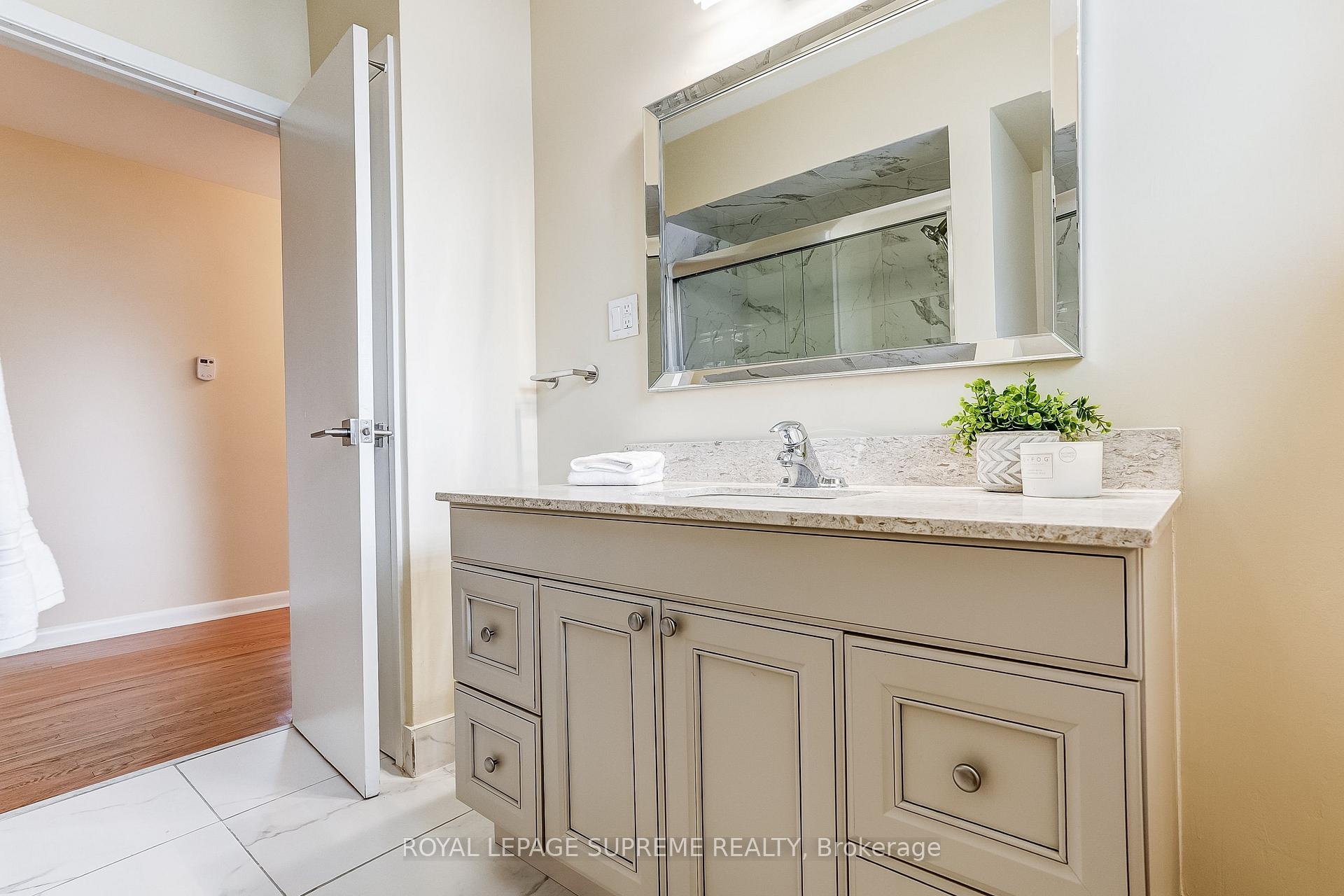100 Summitcrest Drive, Toronto