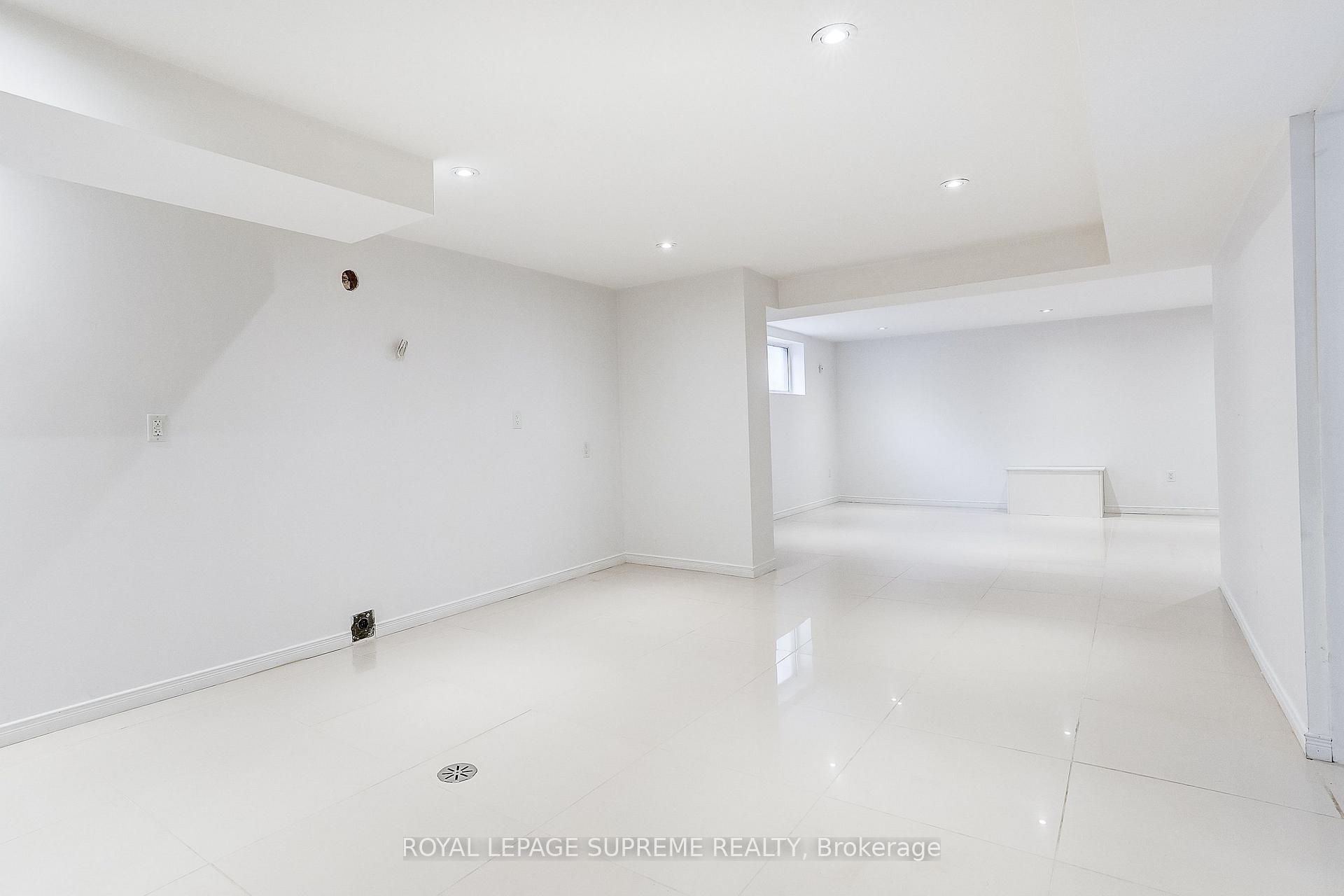 100 Summitcrest Drive, Toronto
