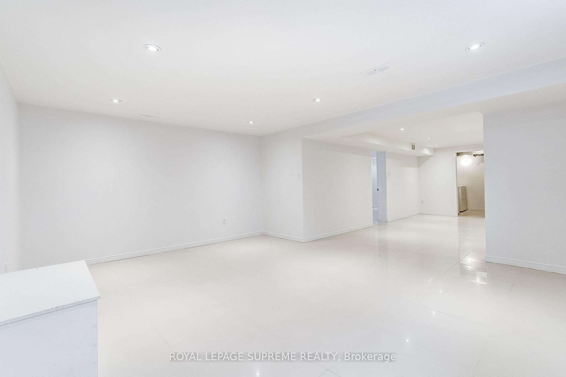 100 Summitcrest Drive, Toronto
