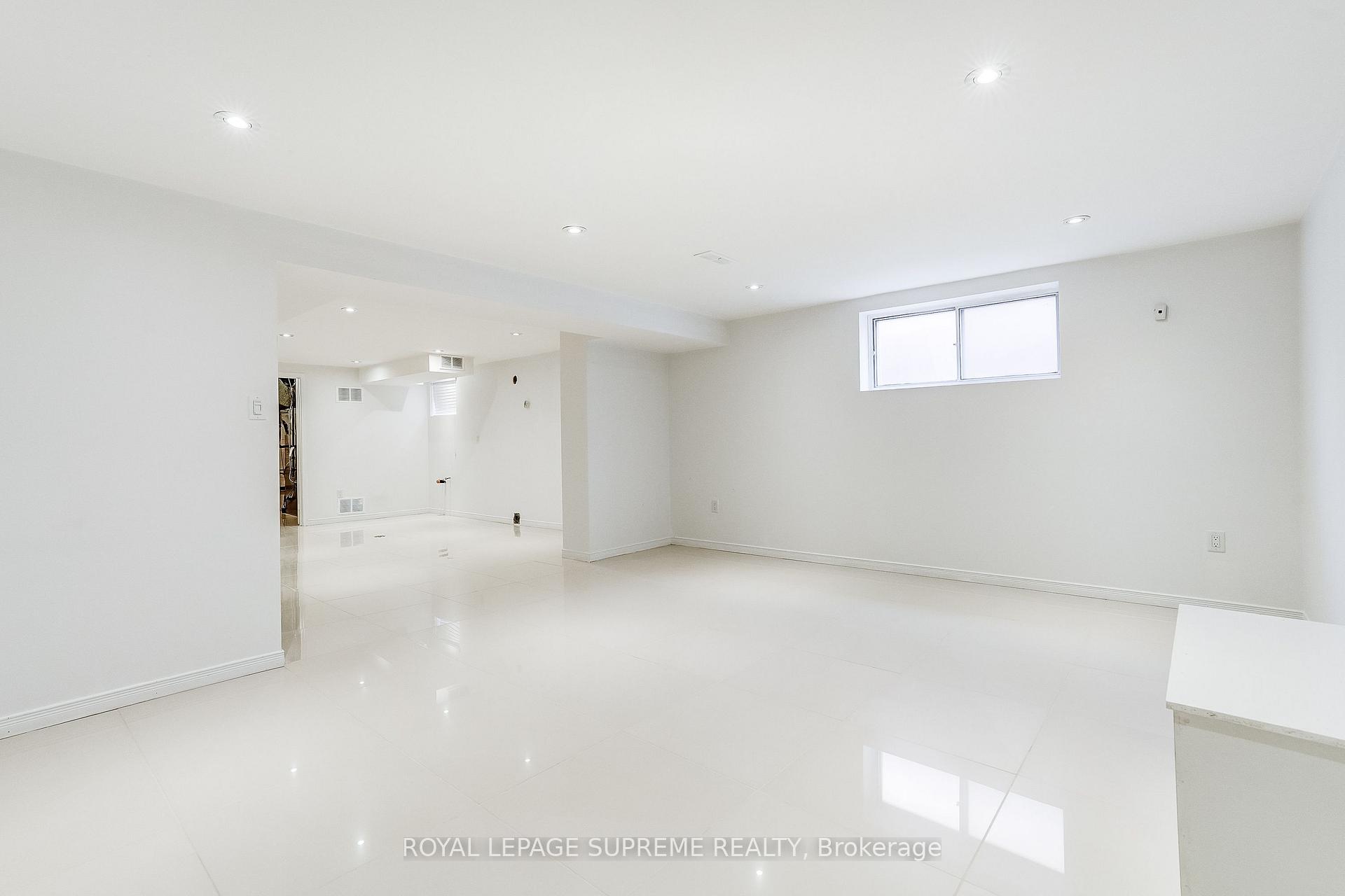 100 Summitcrest Drive, Toronto