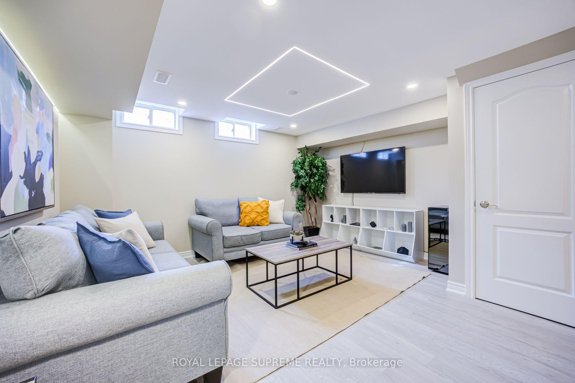 20 Abraham Welsh Road, Toronto