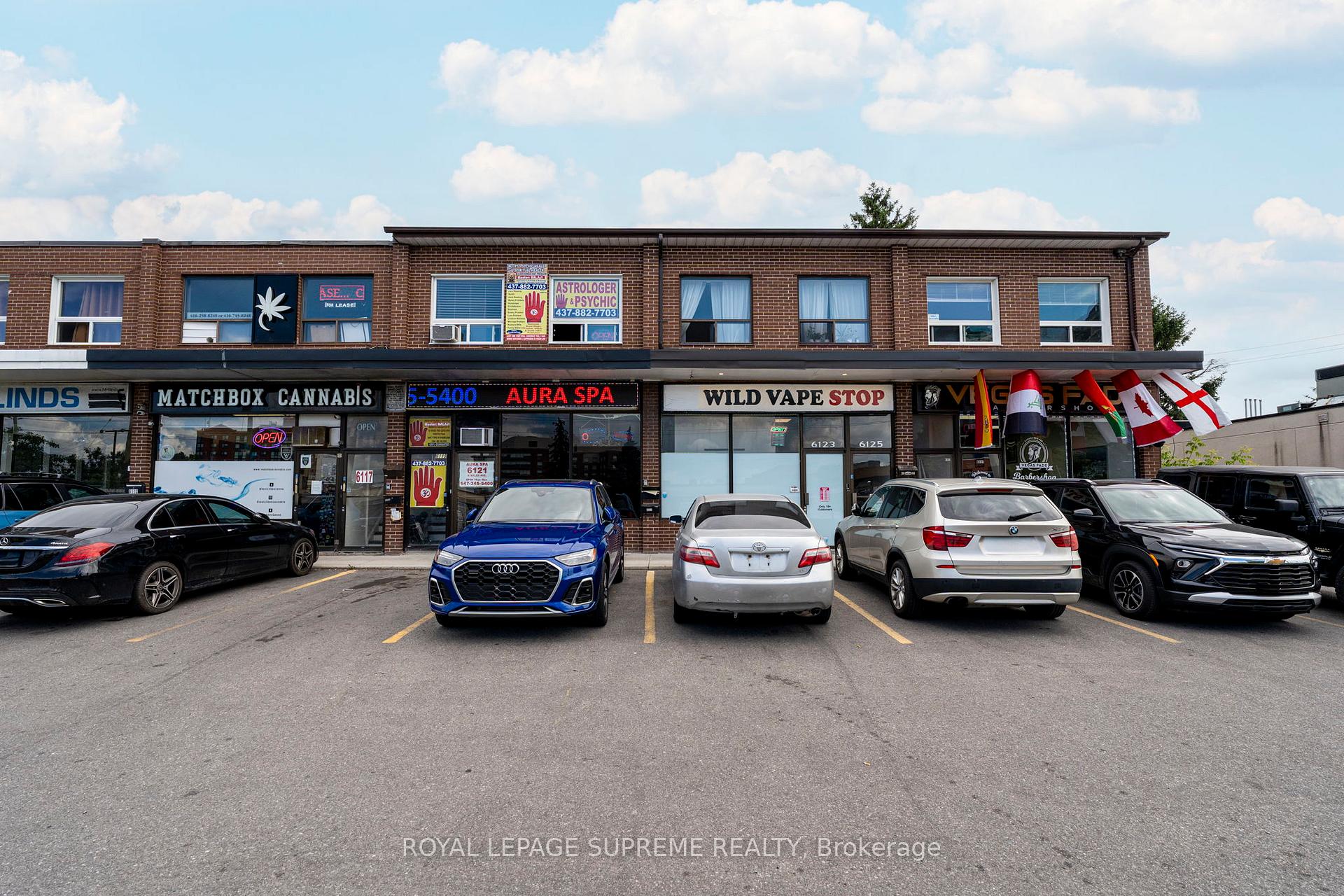 6127 Steeles Avenue W, Toronto