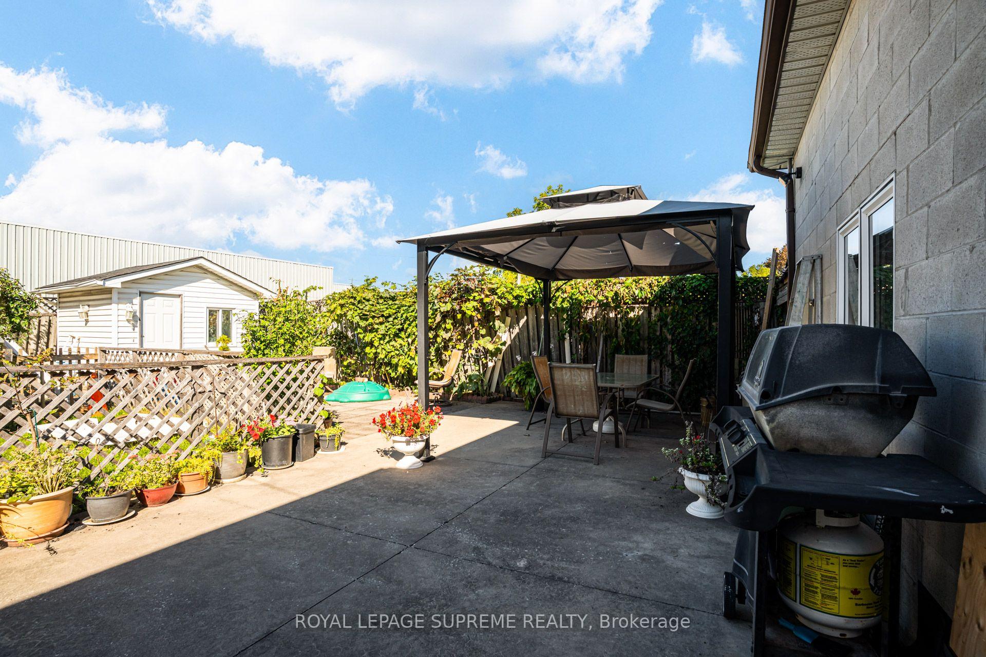 136 Winston Park Boulevard, Toronto