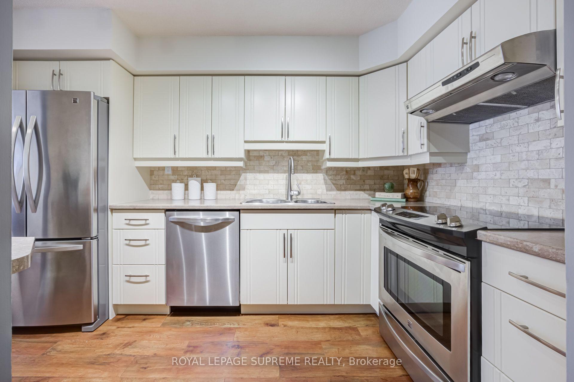 221 Robinson Street E 204