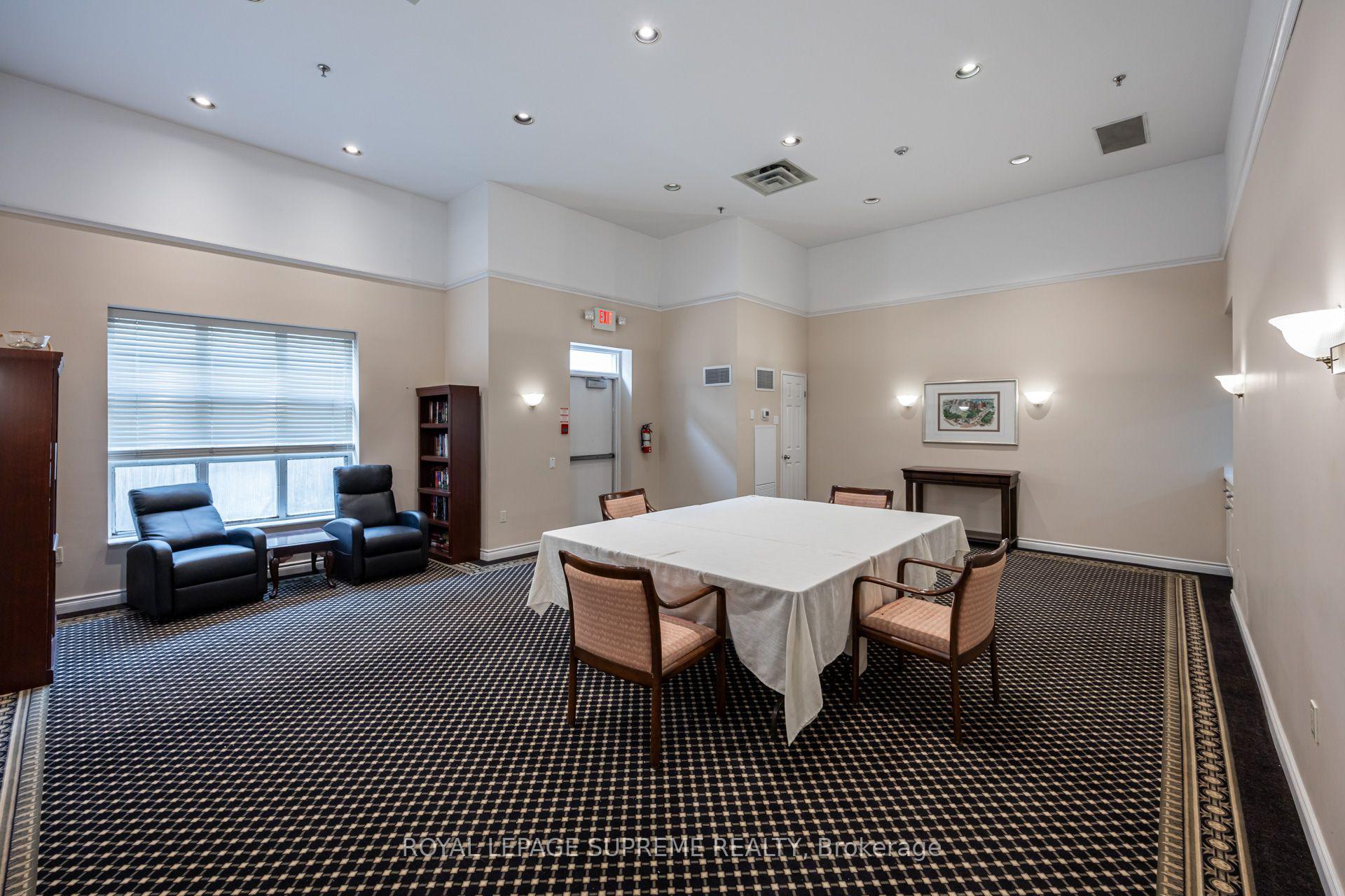 221 Robinson Street E 204