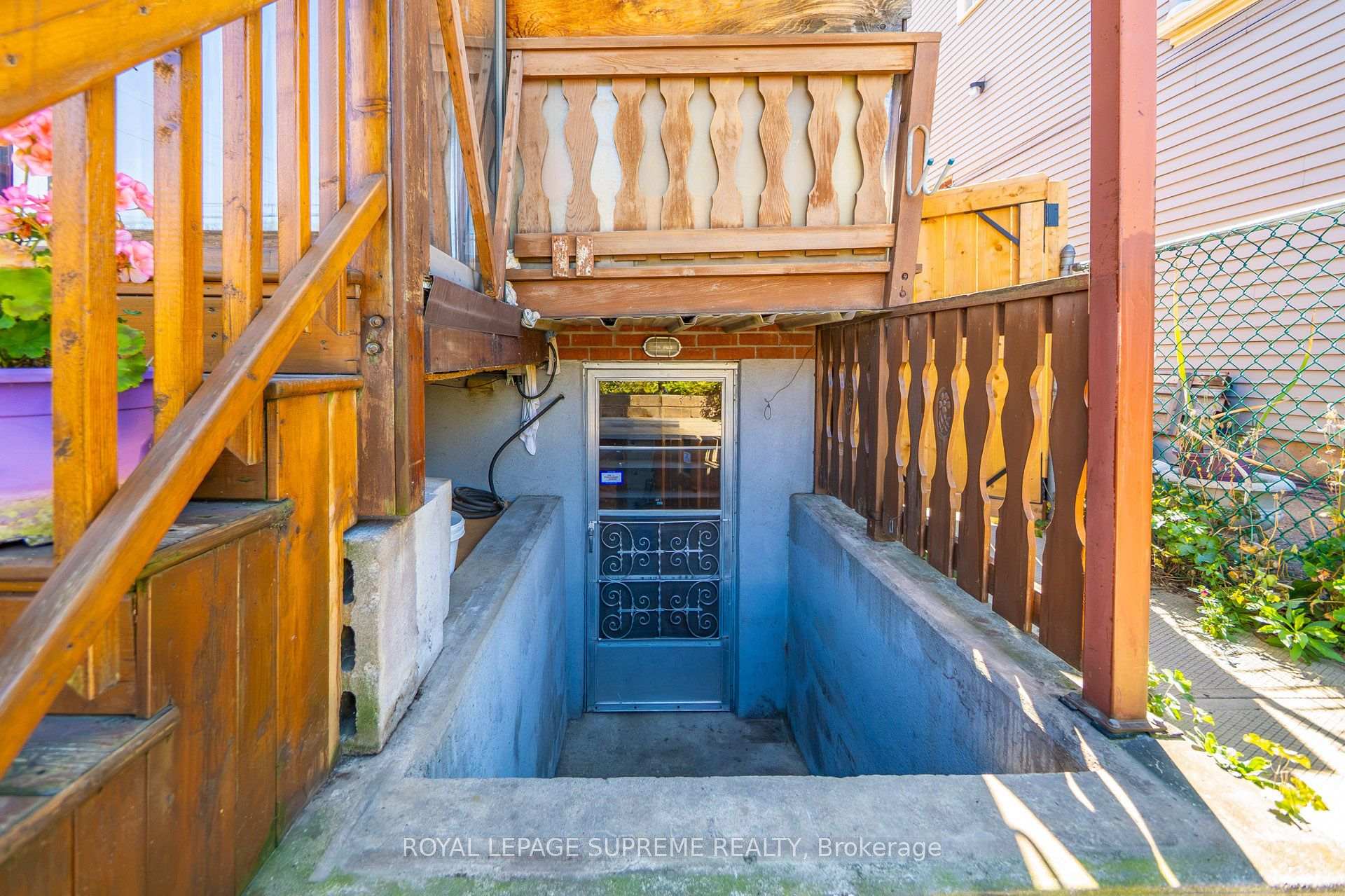 158 Aileen Avenue, Toronto