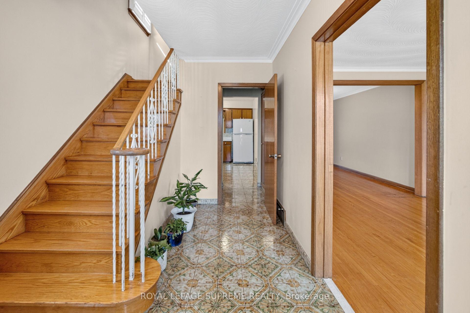 158 Aileen Avenue, Toronto