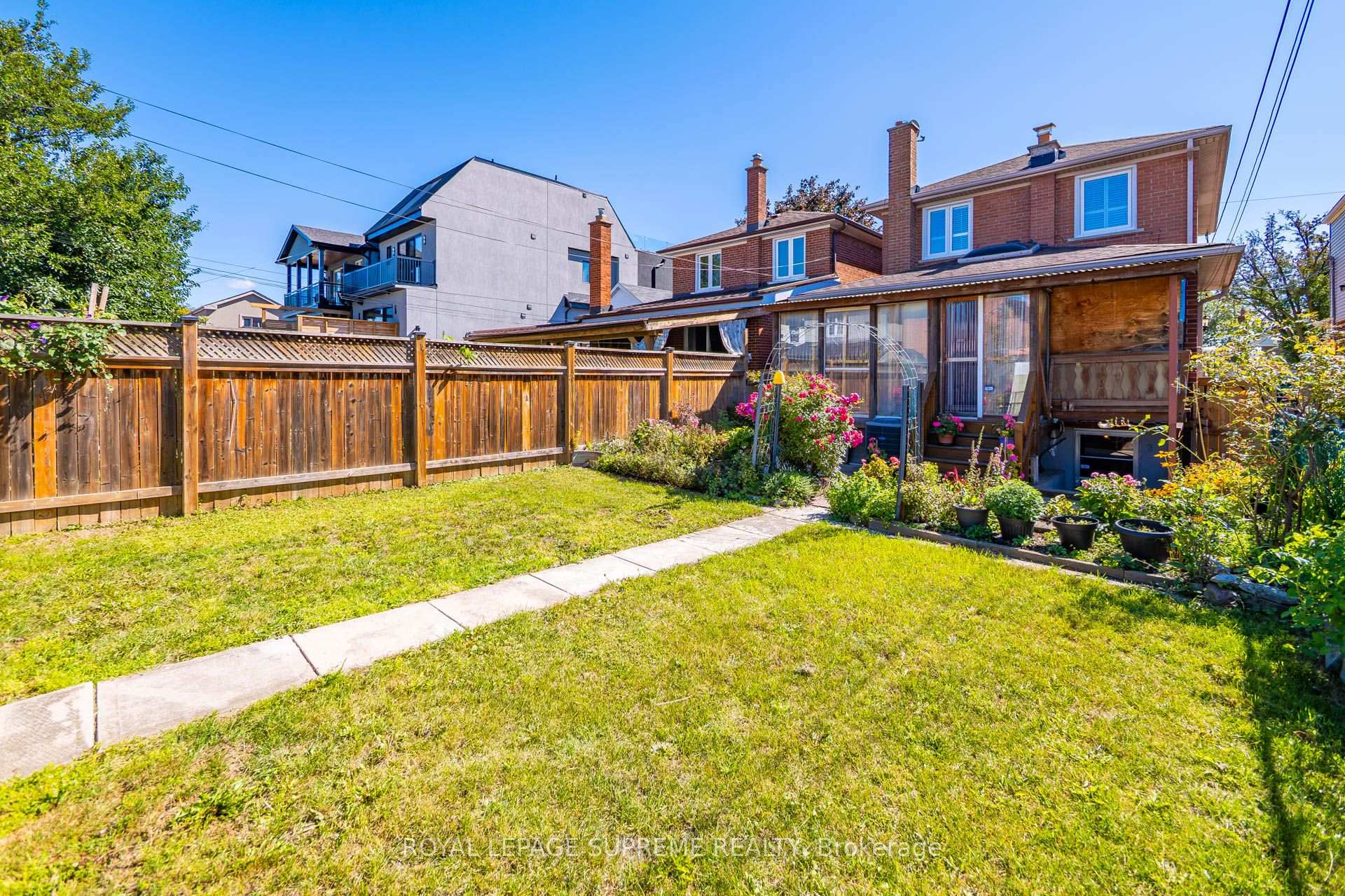 158 Aileen Avenue, Toronto