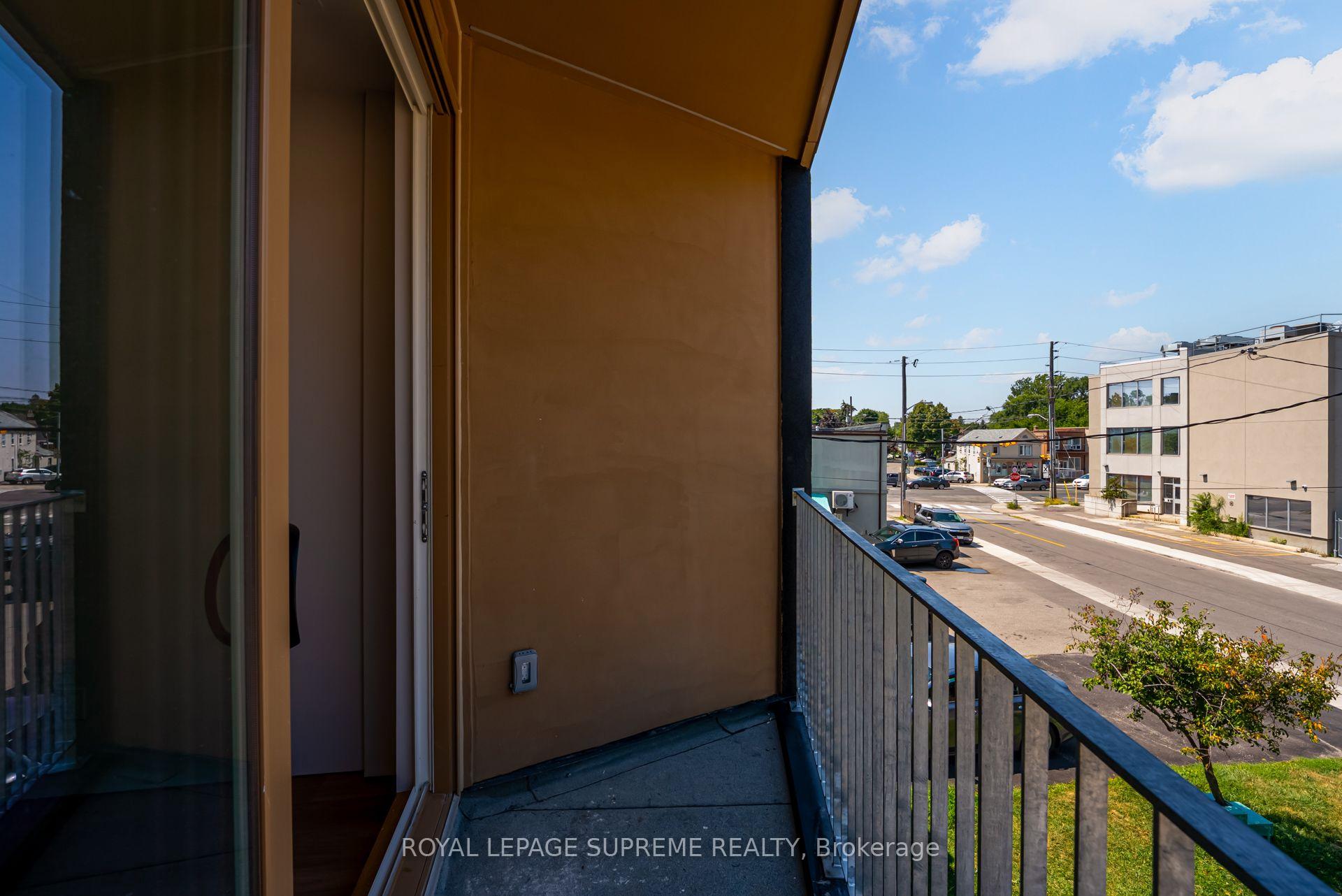 101 Bernice Crescent 3, Toronto Unit: 3
