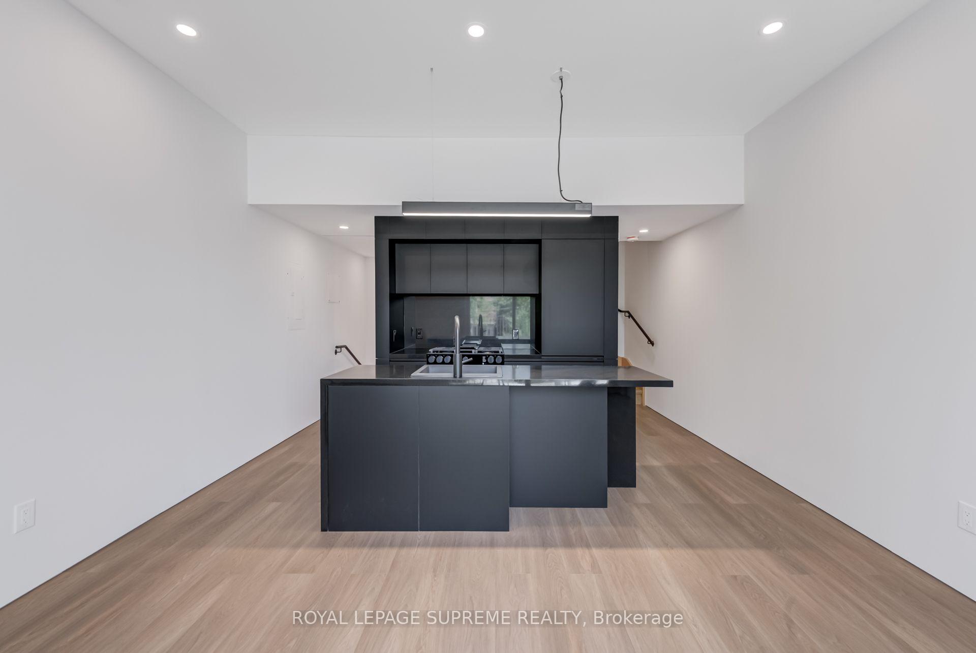 101 Bernice Crescent 3, Toronto Unit: 3