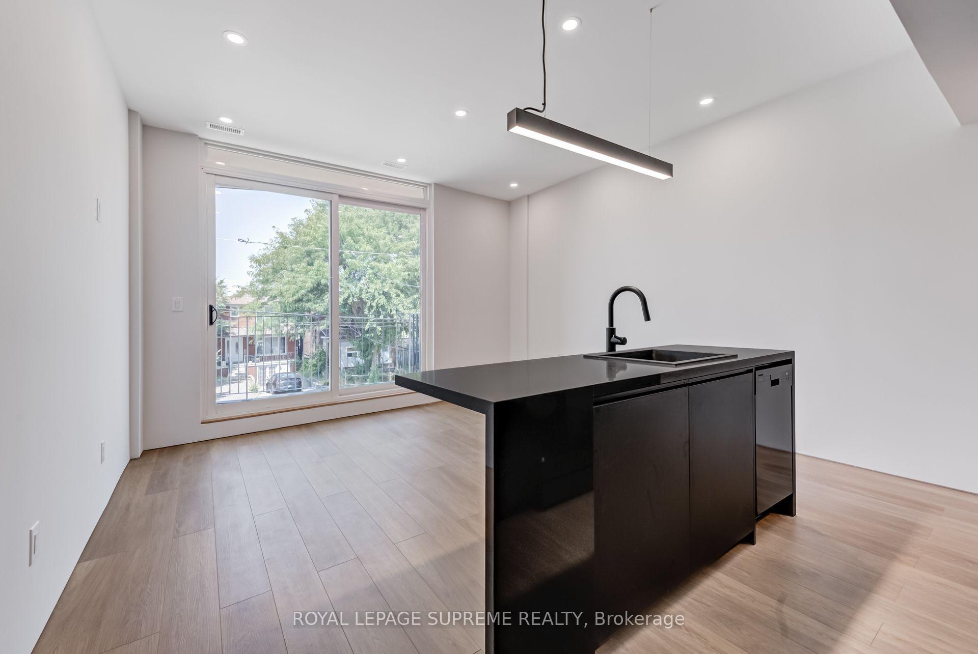 101 Bernice Crescent 3, Toronto Unit: 3