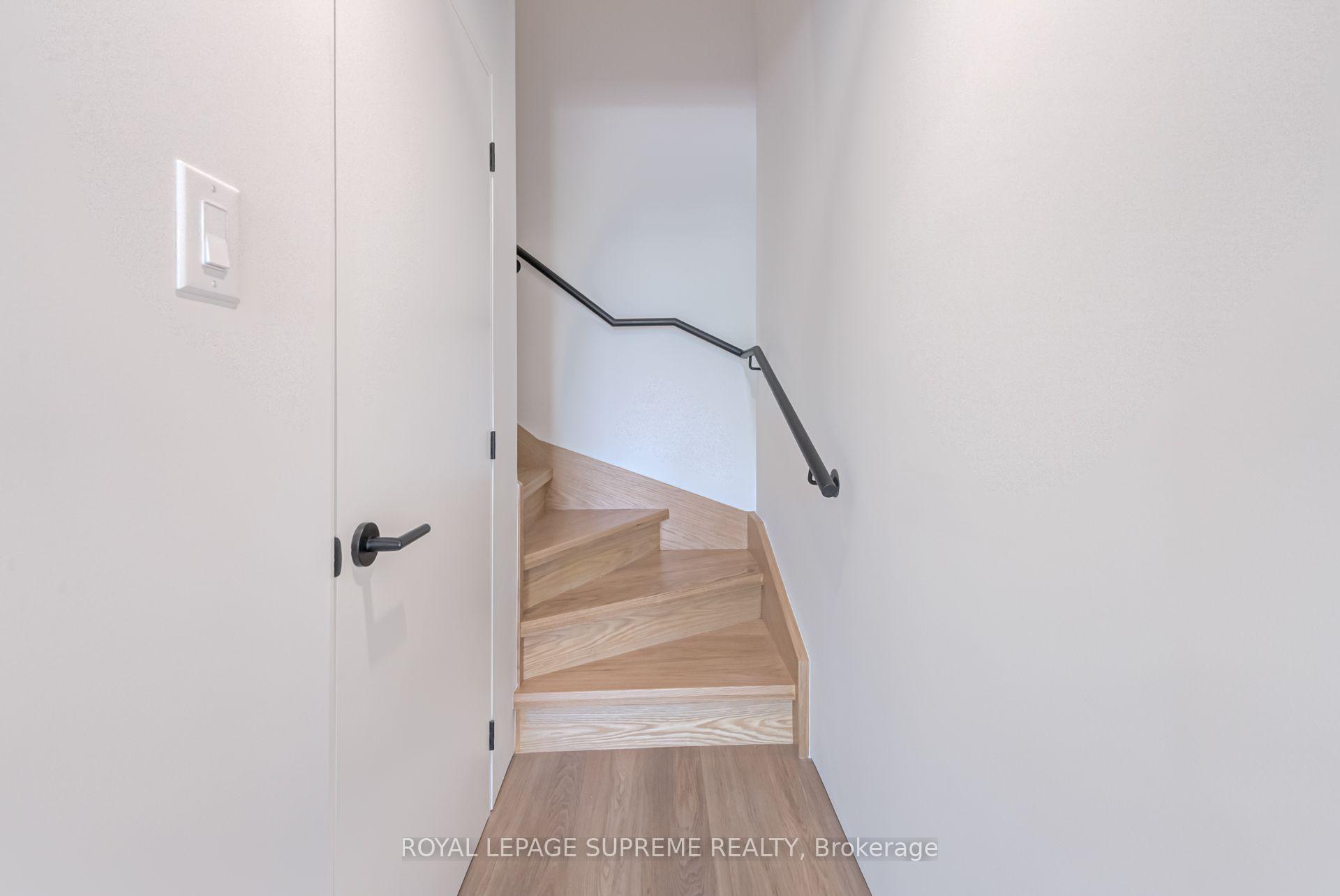 101 Bernice Crescent 3, Toronto Unit: 3