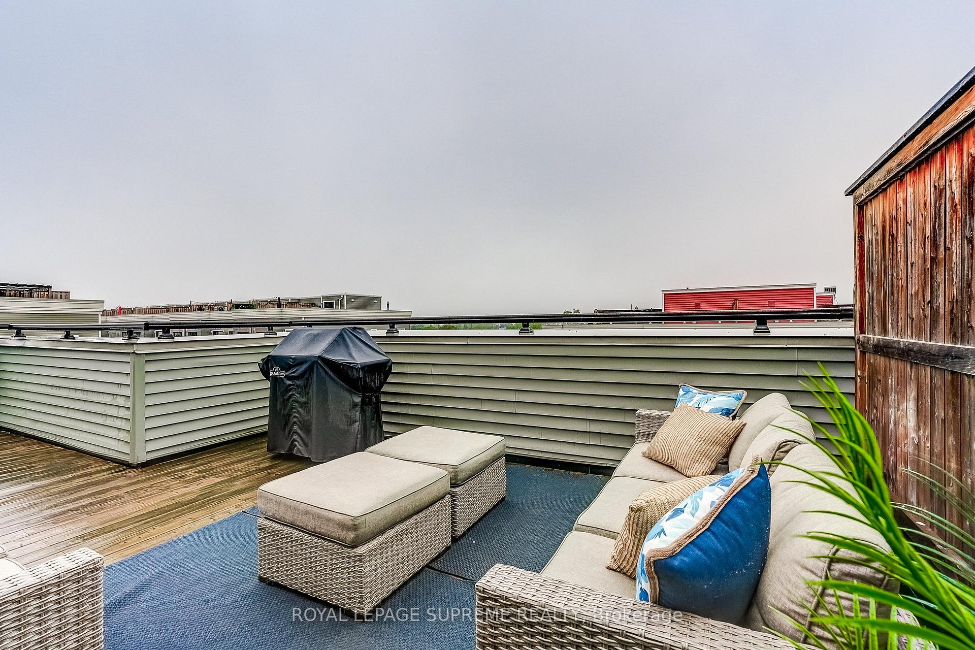 70 Eastwood Park Garden 36, Toronto Unit: 36