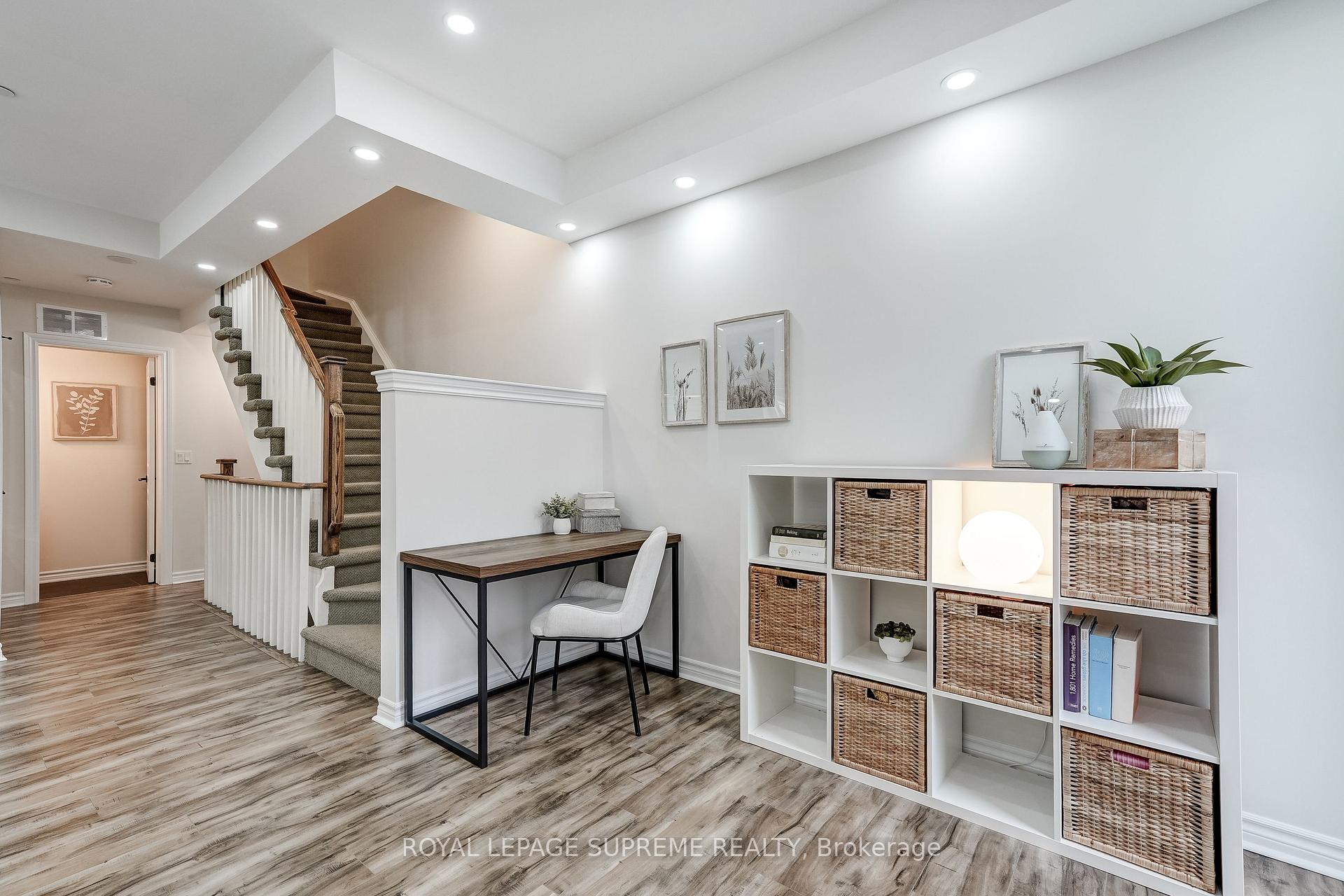 70 Eastwood Park Garden 36, Toronto Unit: 36