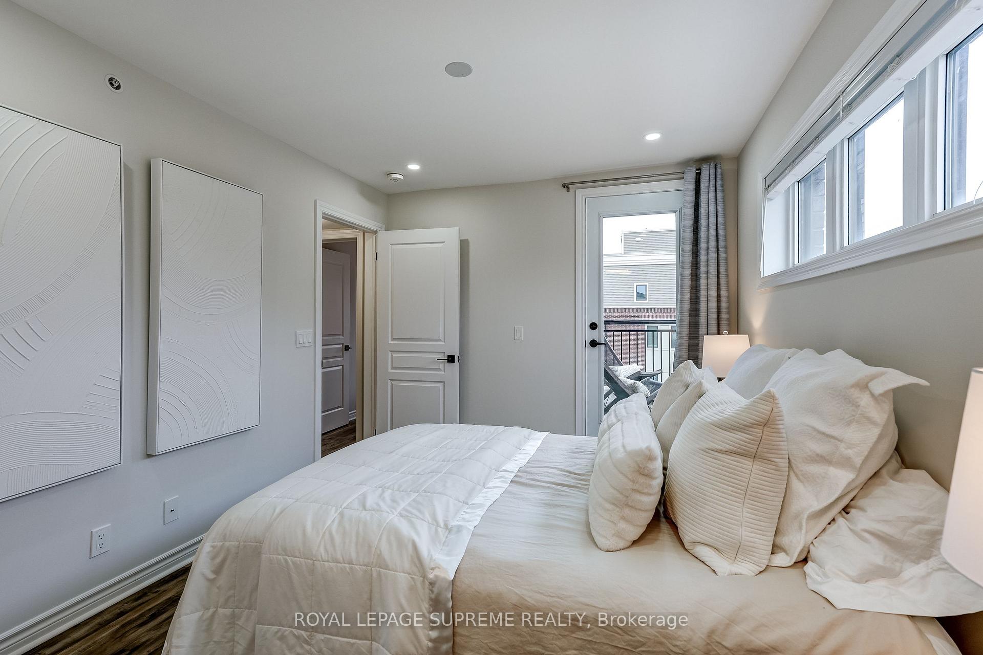 70 Eastwood Park Garden 36, Toronto Unit: 36