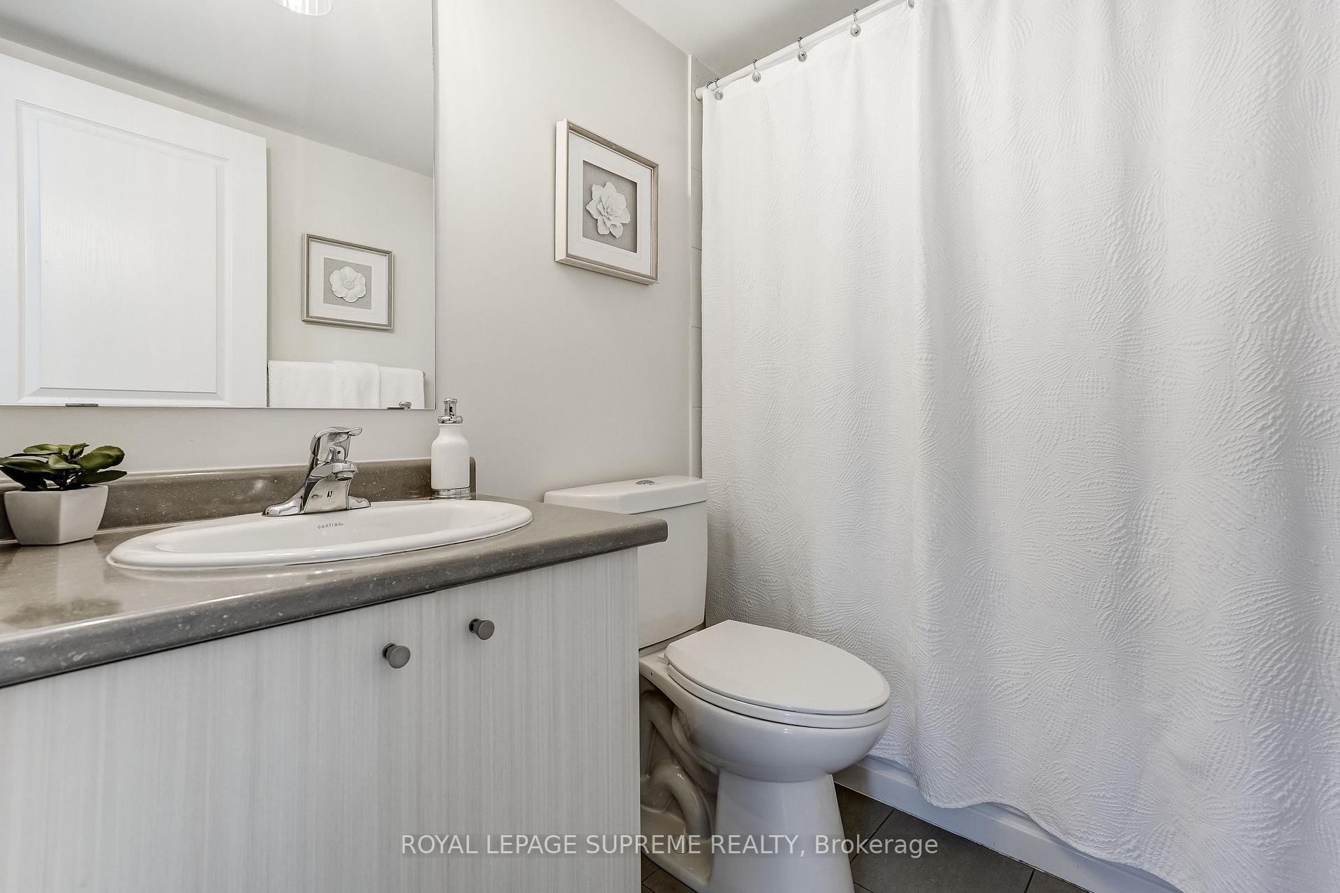 70 Eastwood Park Garden 36, Toronto Unit: 36