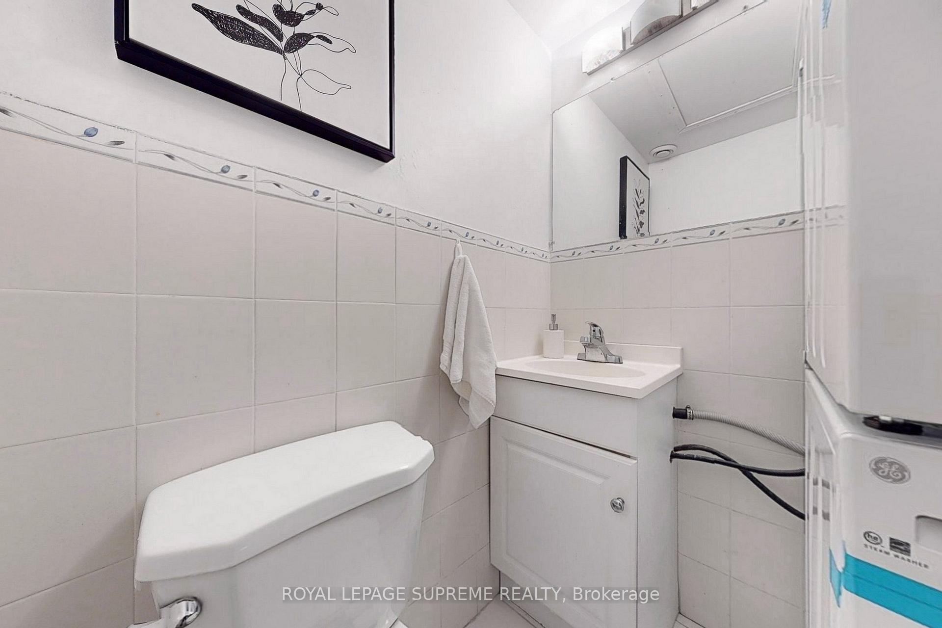 135 Marlee Avenue 401, Toronto Unit: 401