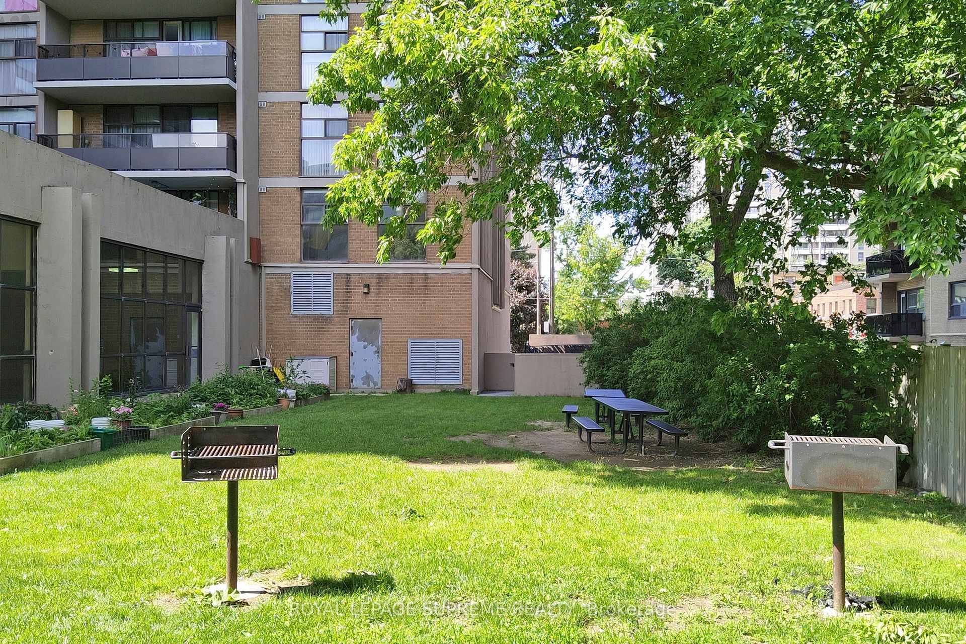 135 Marlee Avenue 401, Toronto Unit: 401