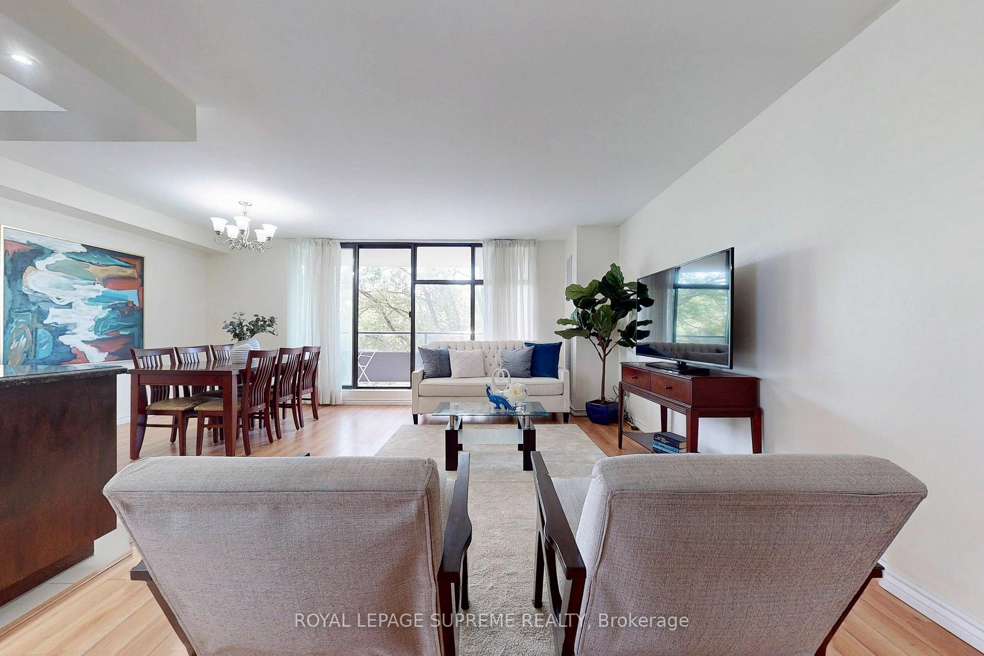 135 Marlee Avenue 401, Toronto Unit: 401